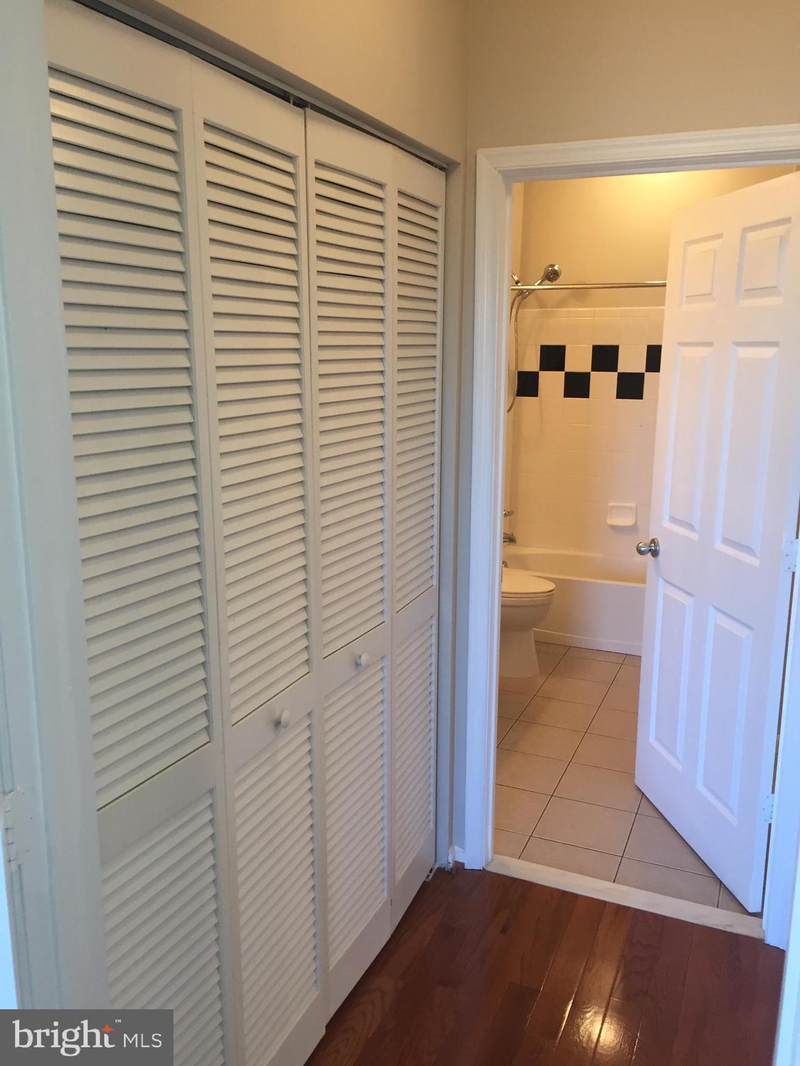 FAIRFAX RIDGE CONDOS - Residential