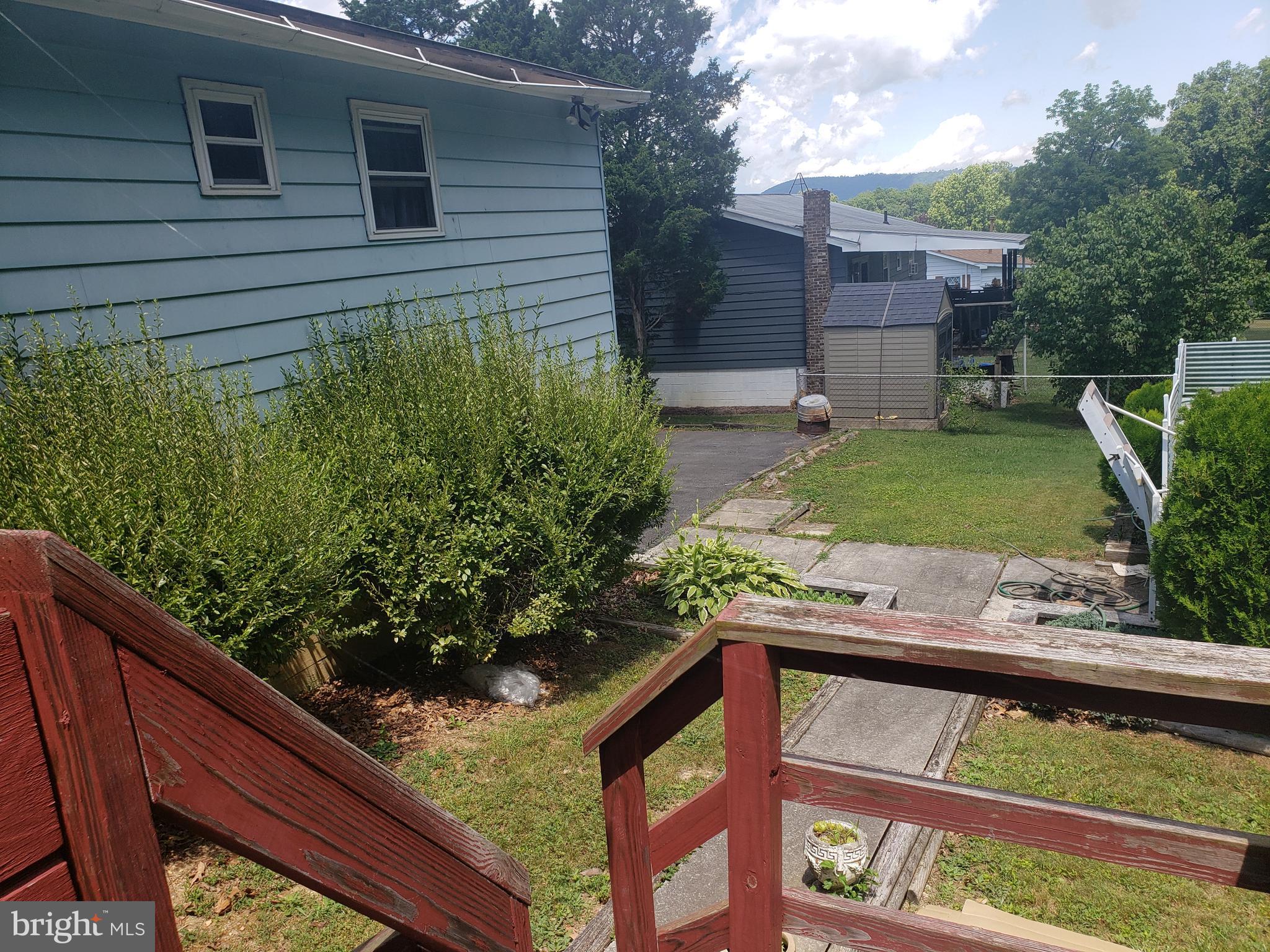 CRESAPTOWN - Residential