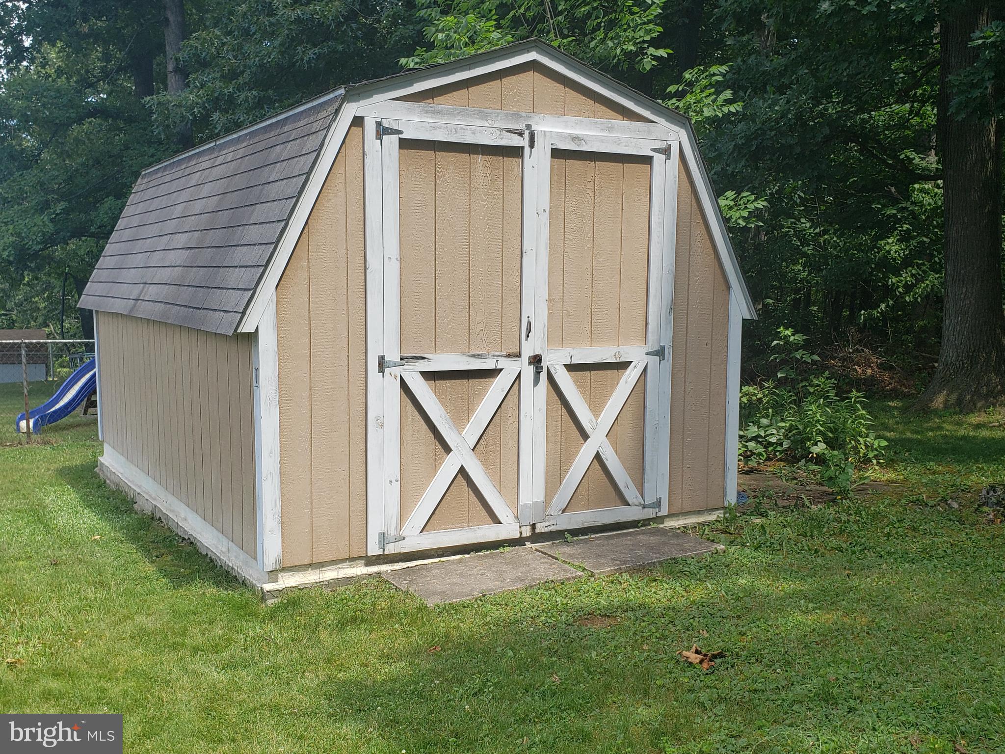 CRESAPTOWN - Residential