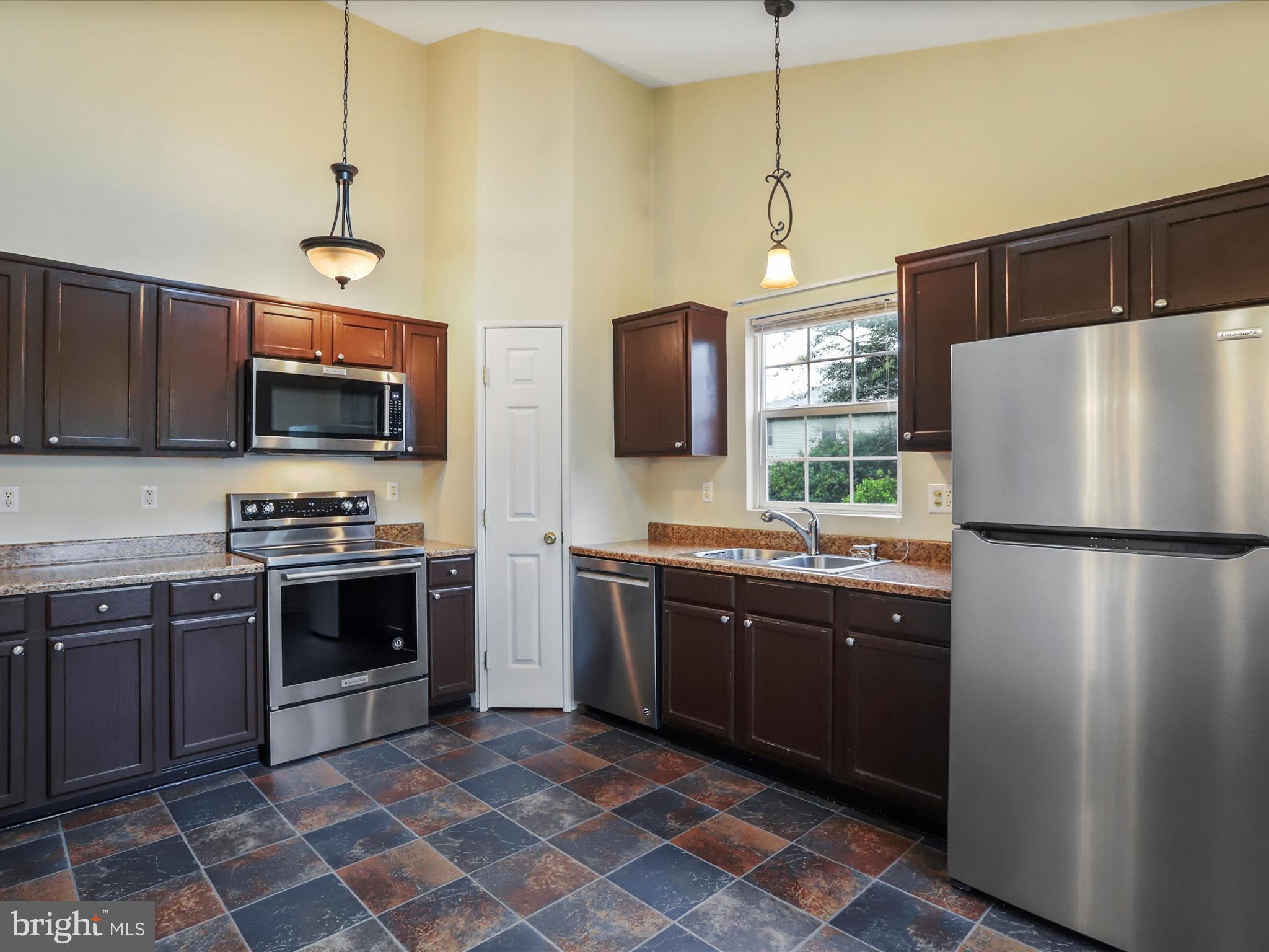 MADDEX FARM - Residential