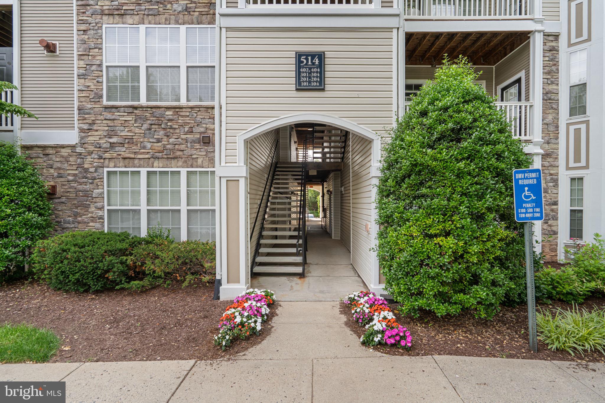514 SUNSET VIEW TERRACE SE 203