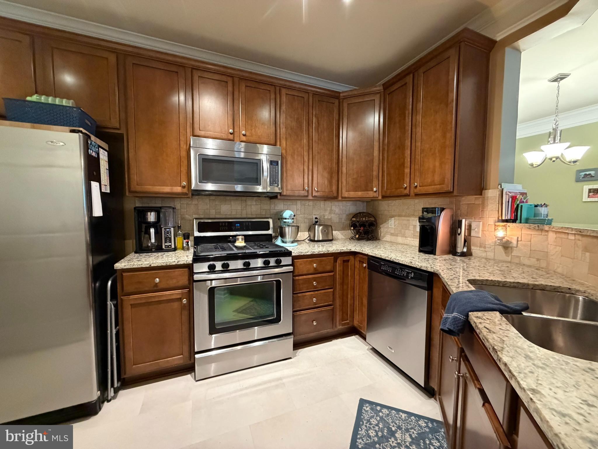514 SUNSET VIEW TERRACE SE 203