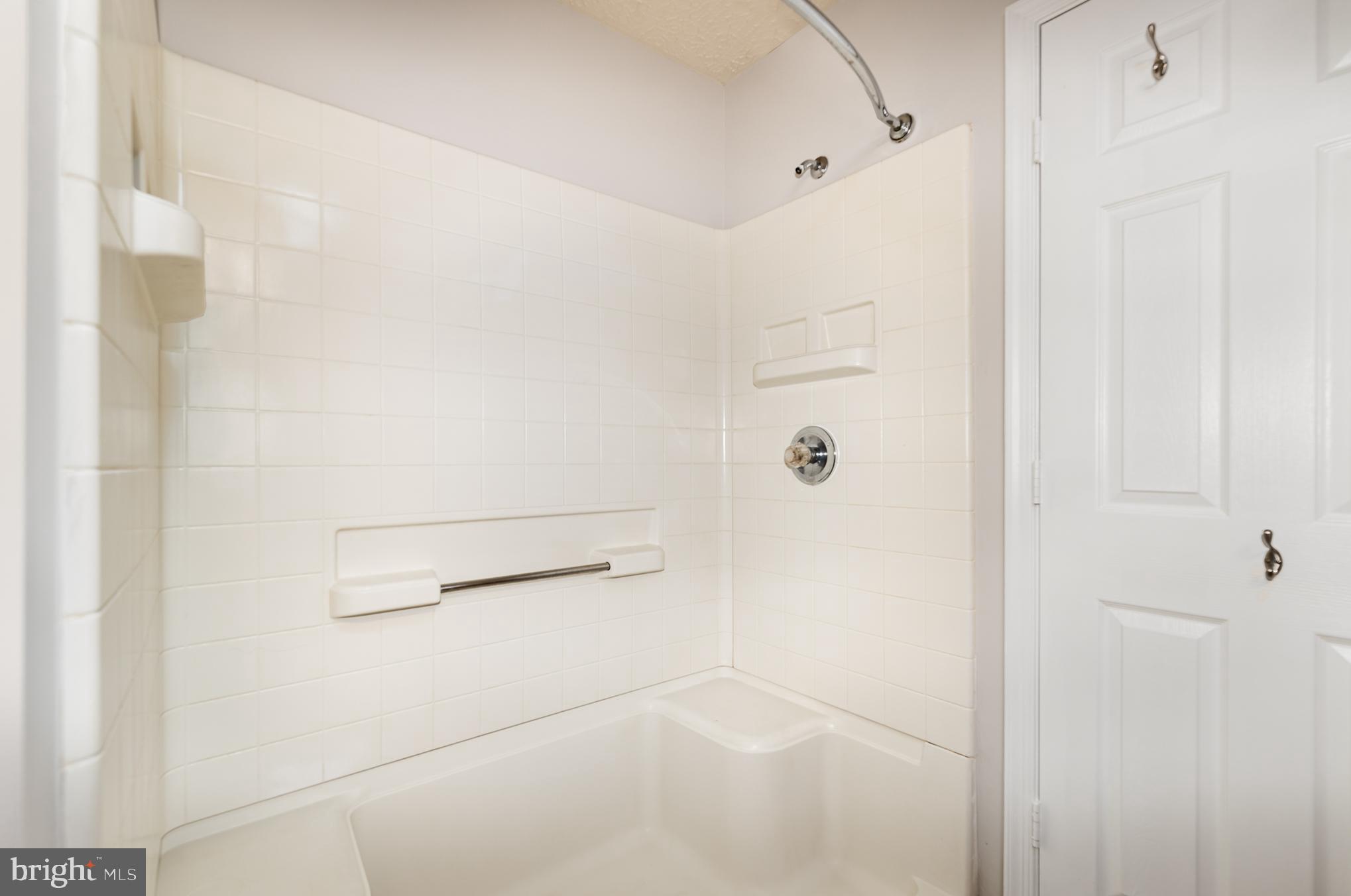 TIMBERGROVE - Residential