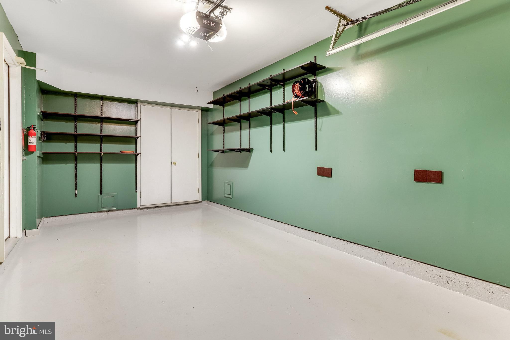 JAPONICA - Residential Lease