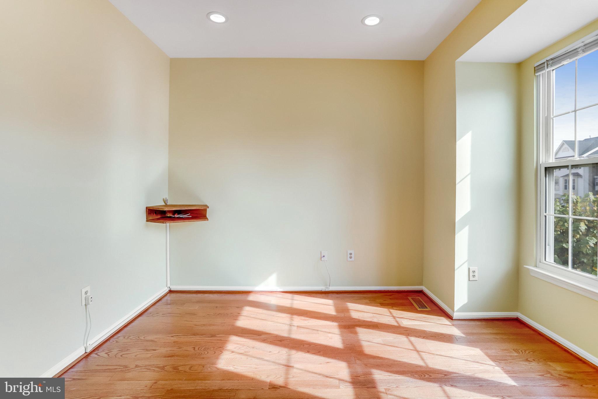 JAPONICA - Residential Lease