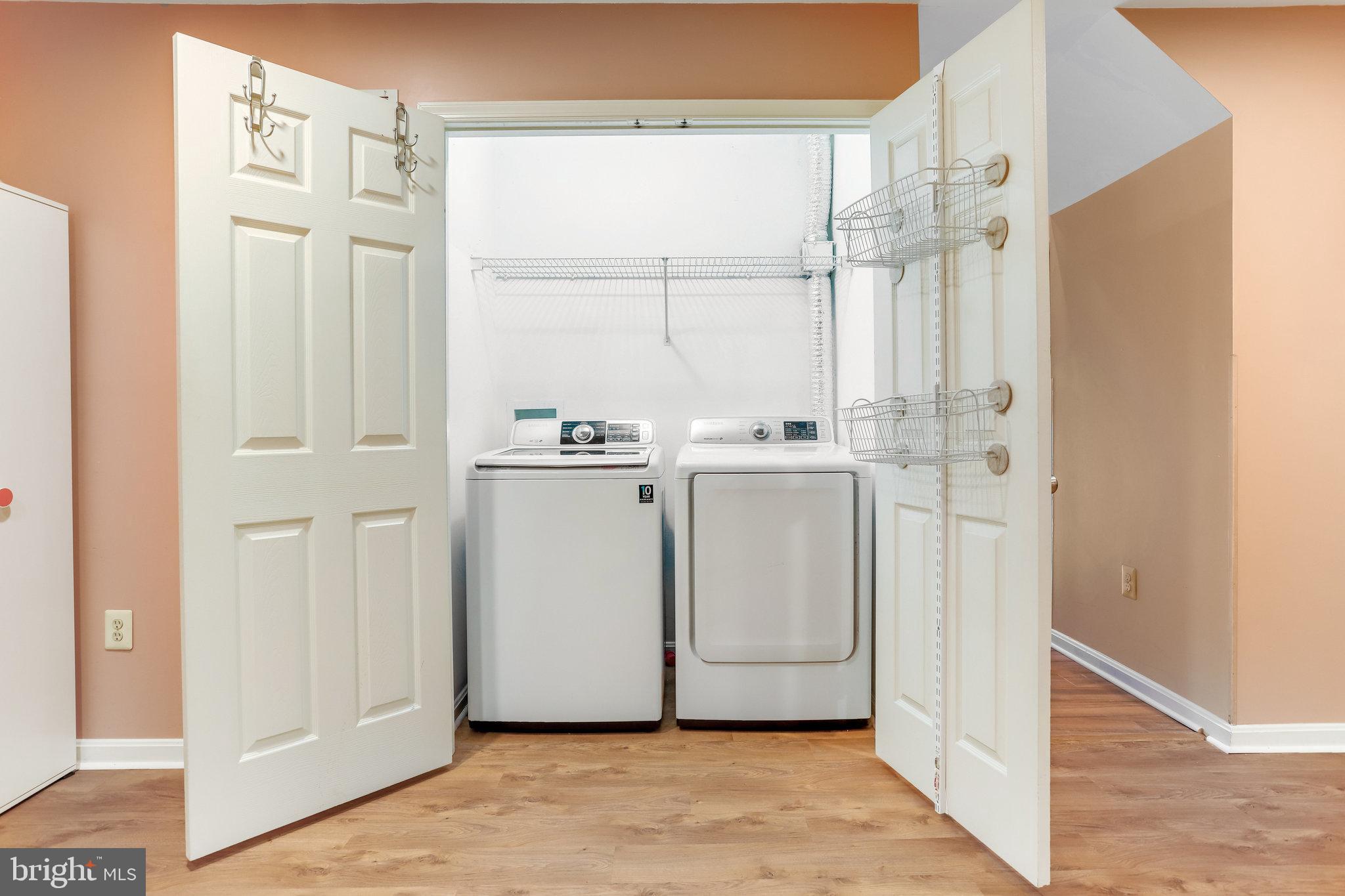 JAPONICA - Residential Lease