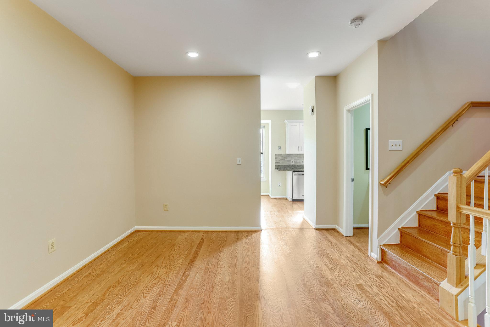 JAPONICA - Residential Lease