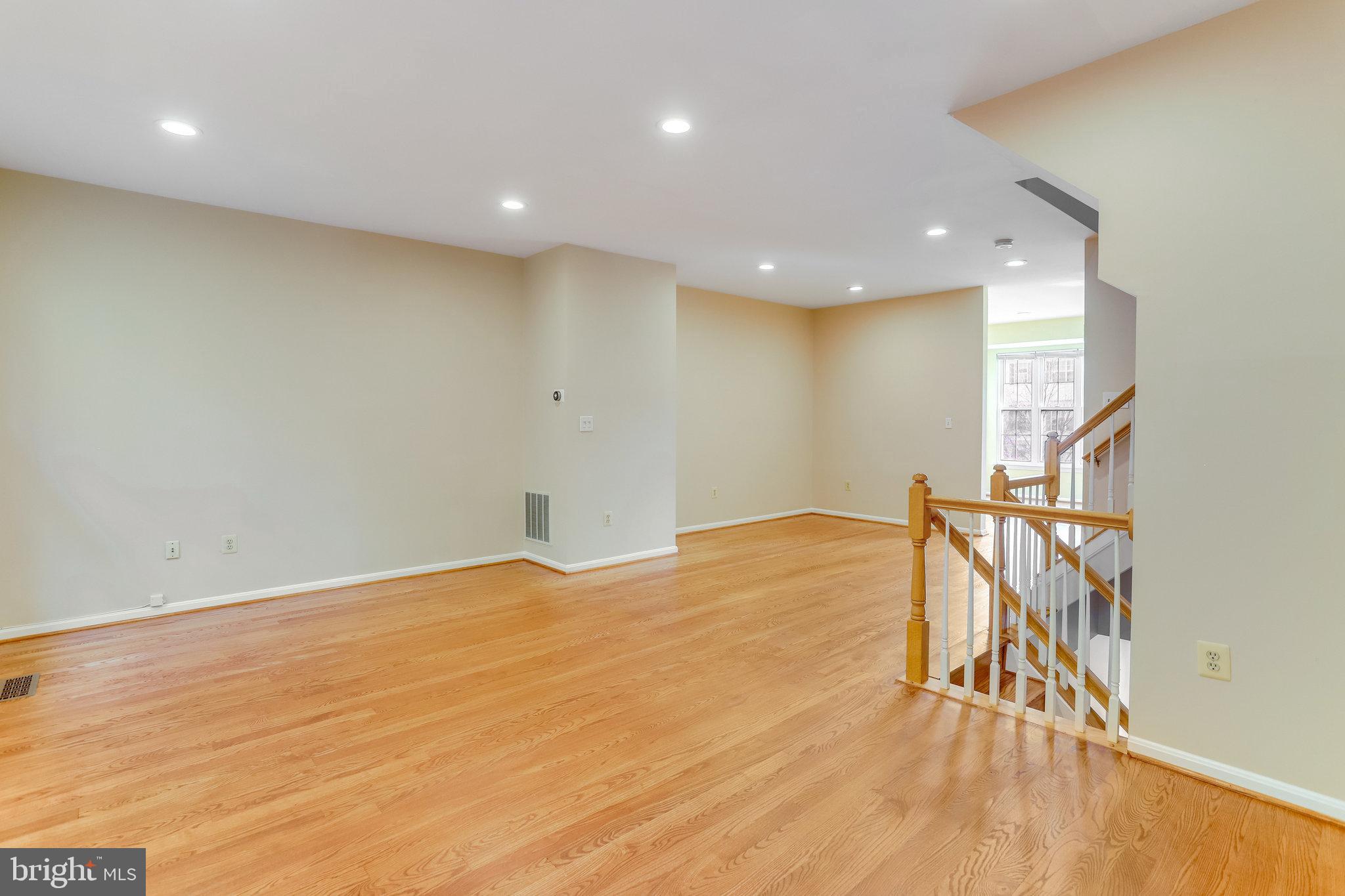 JAPONICA - Residential Lease