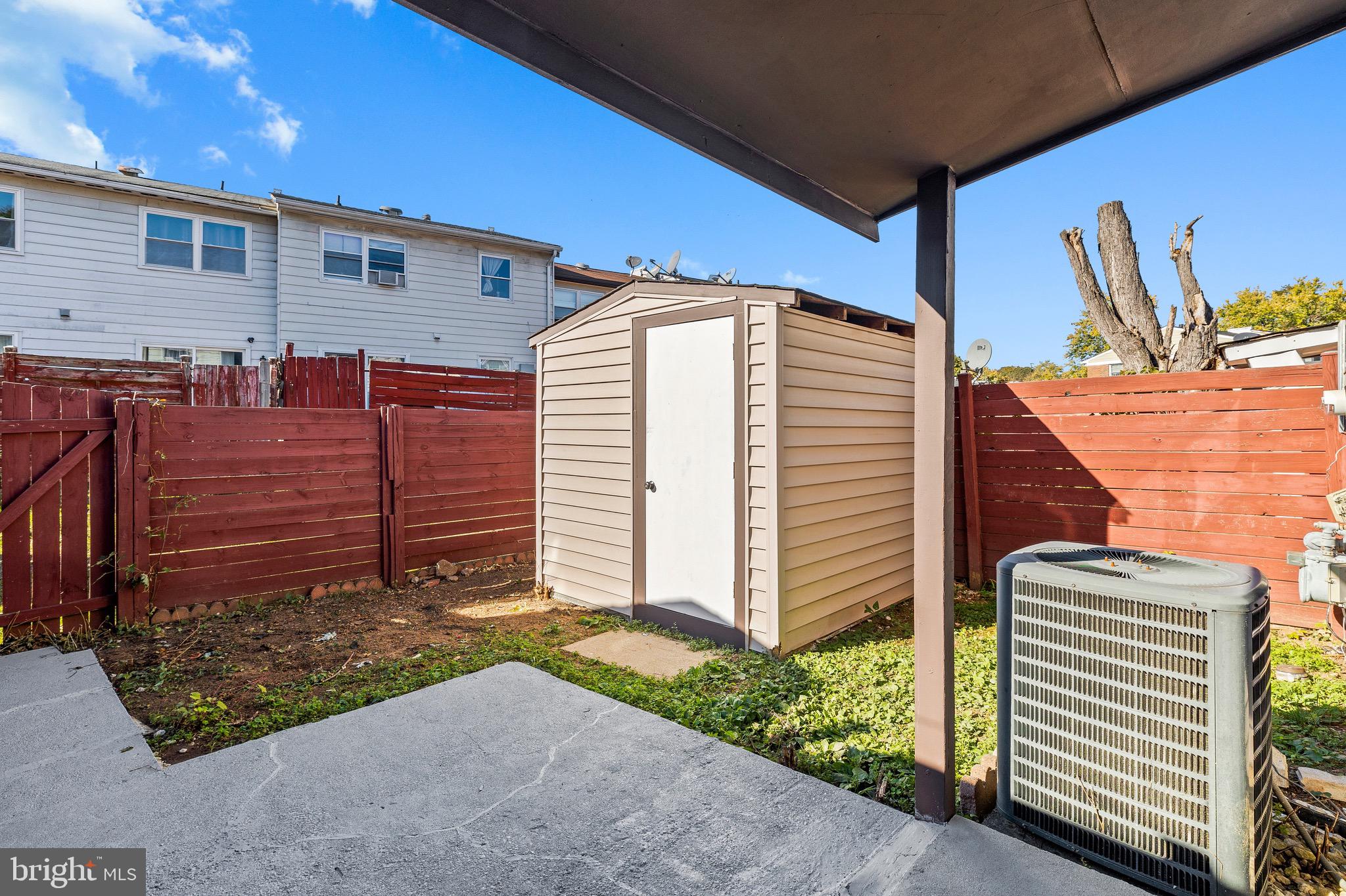 WILLOWBROOK - Residential