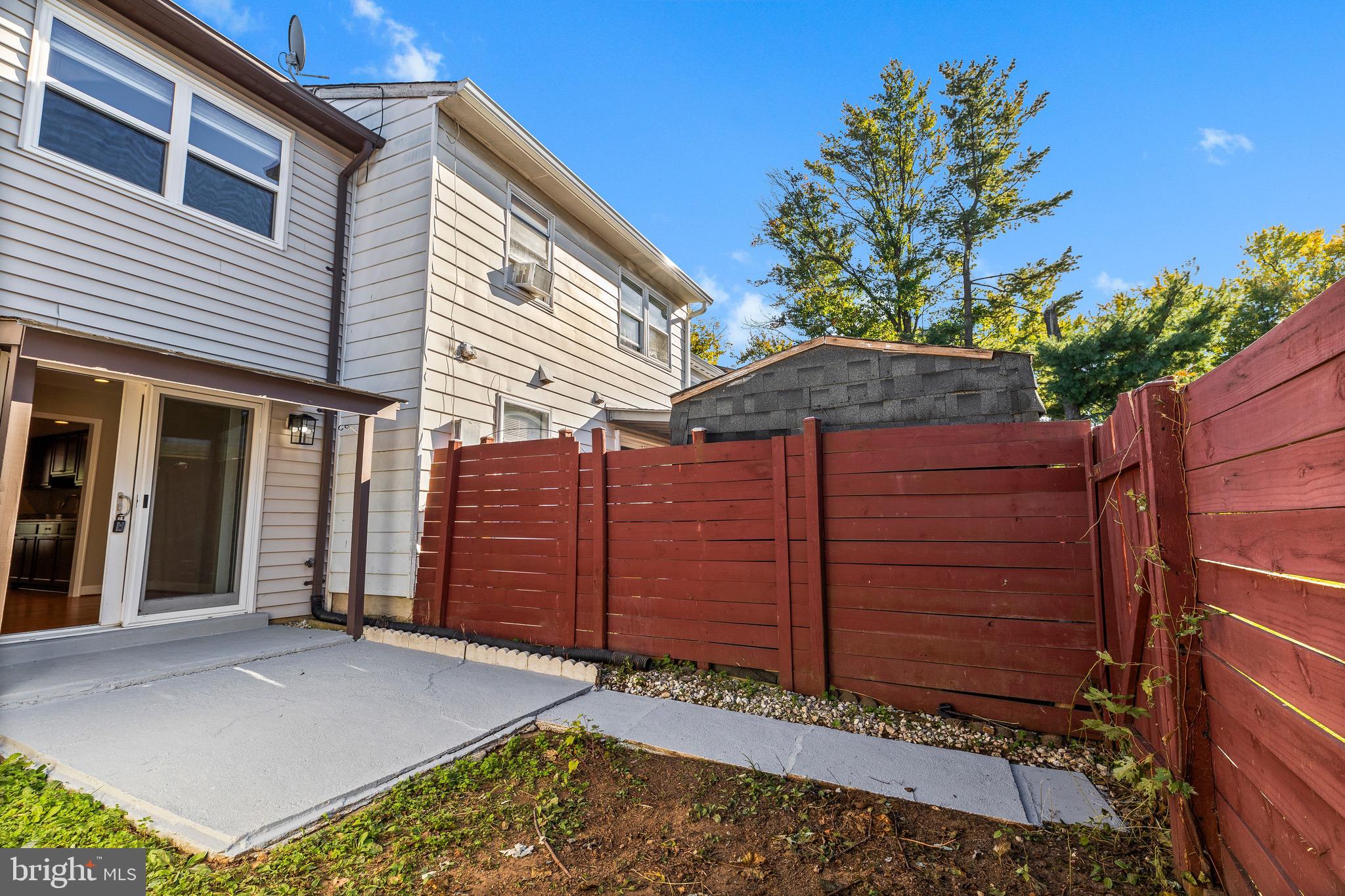 WILLOWBROOK - Residential