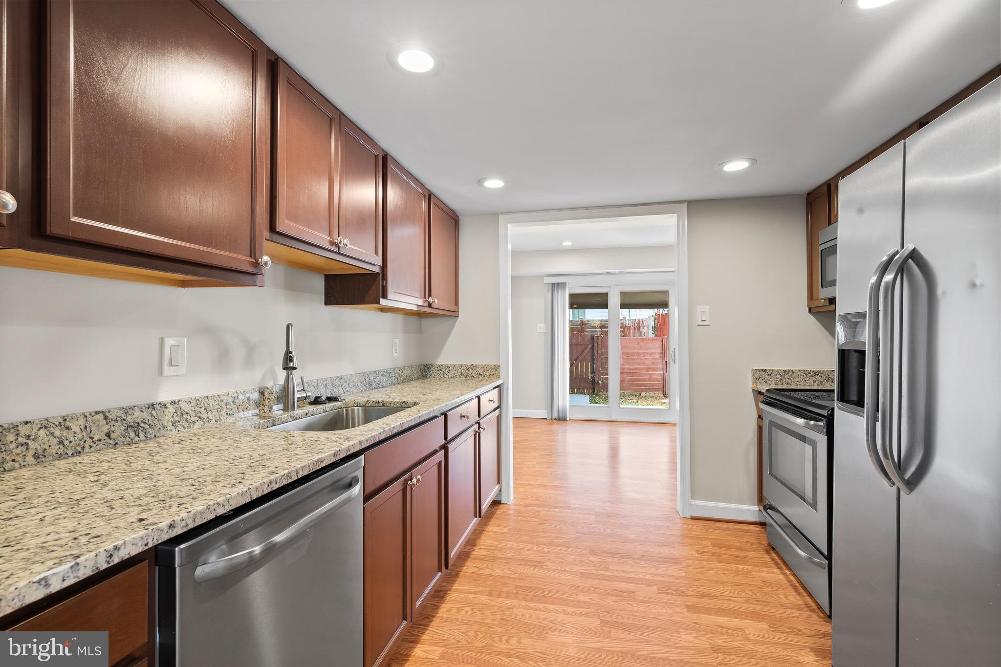 WILLOWBROOK - Residential