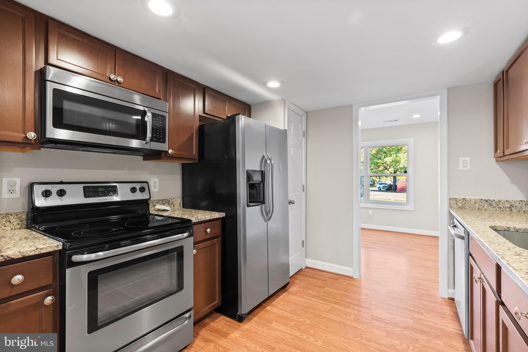 WILLOWBROOK - Residential