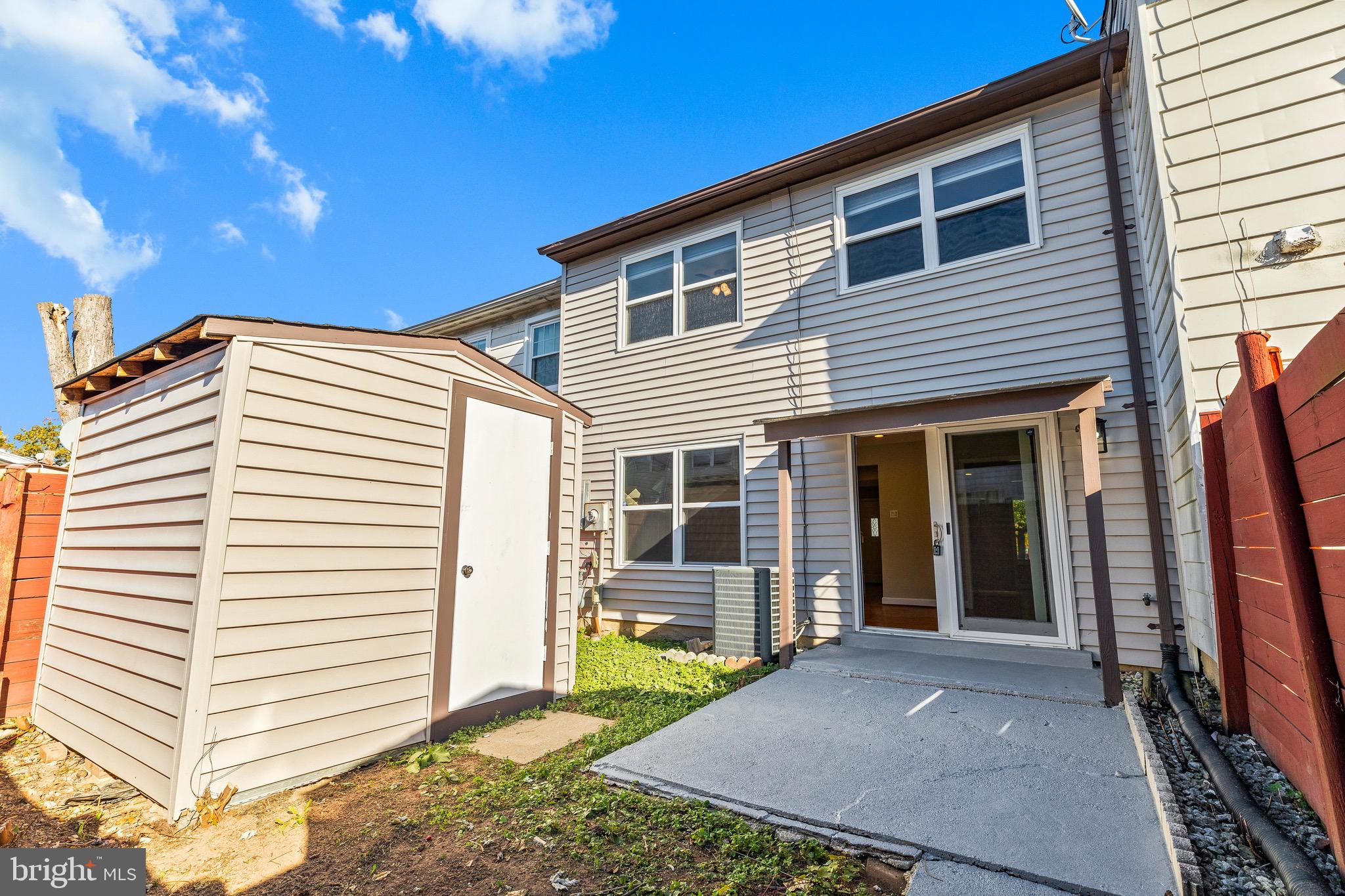 WILLOWBROOK - Residential