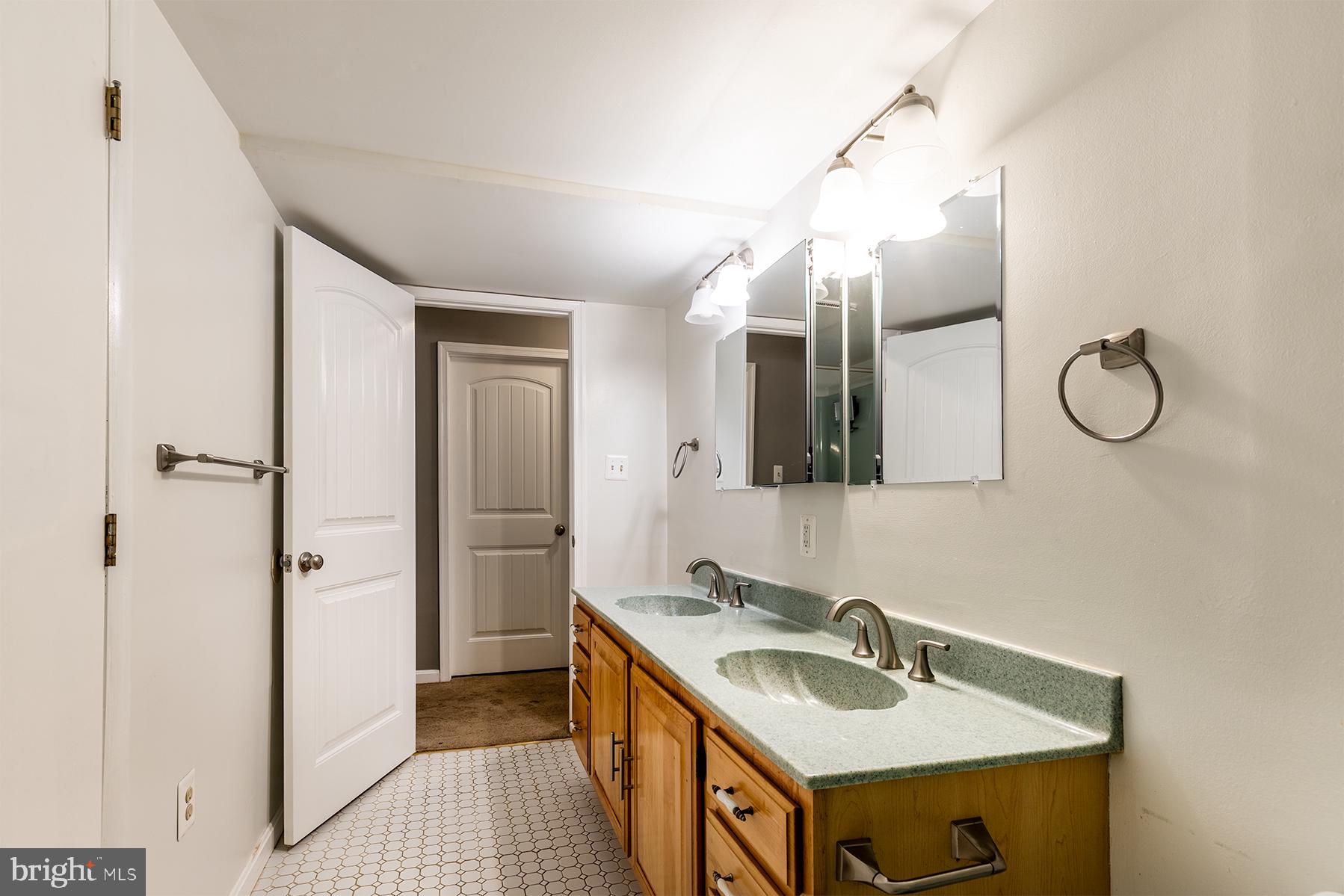 CAPE ST CLAIRE - Residential Lease