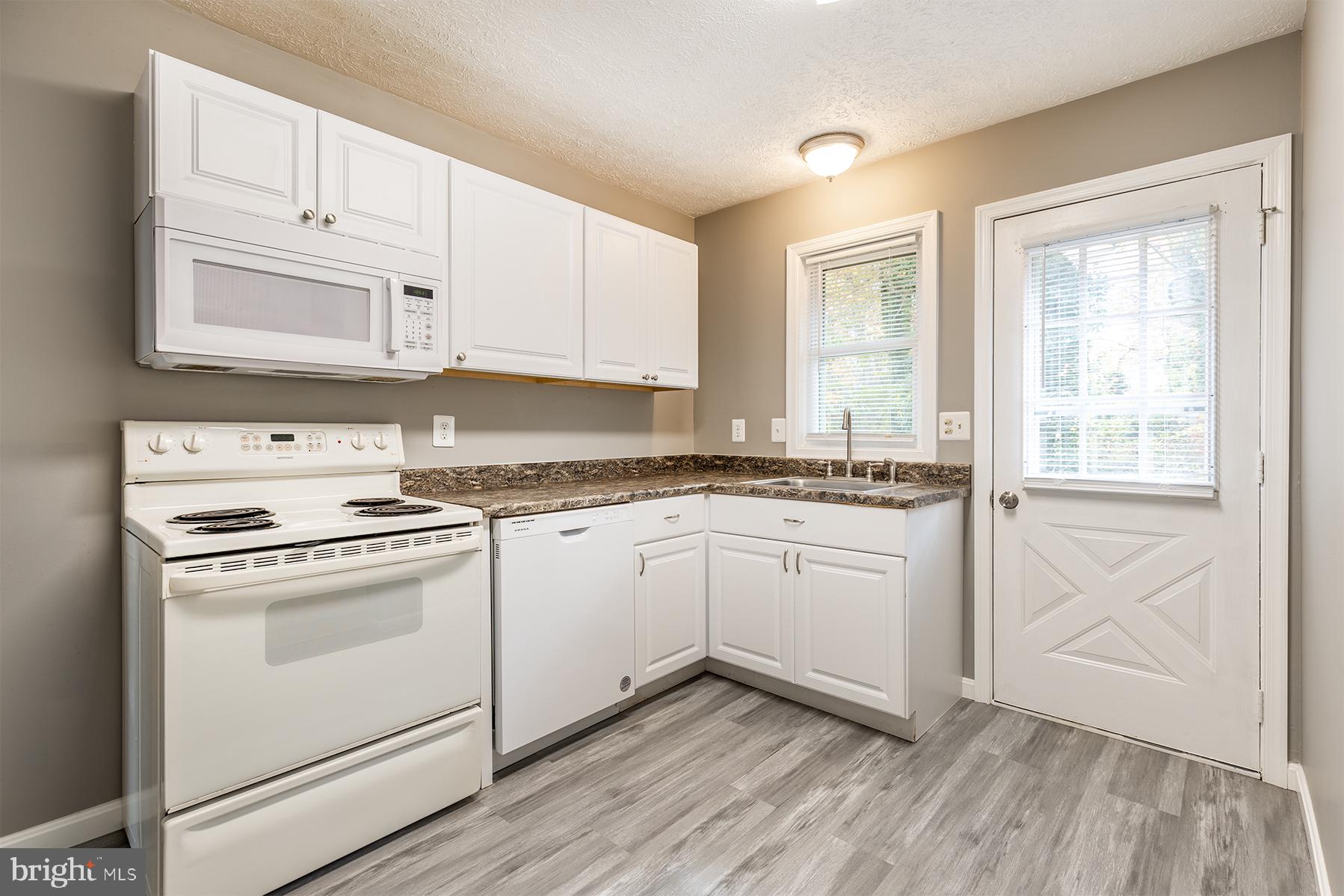 CAPE ST CLAIRE - Residential Lease