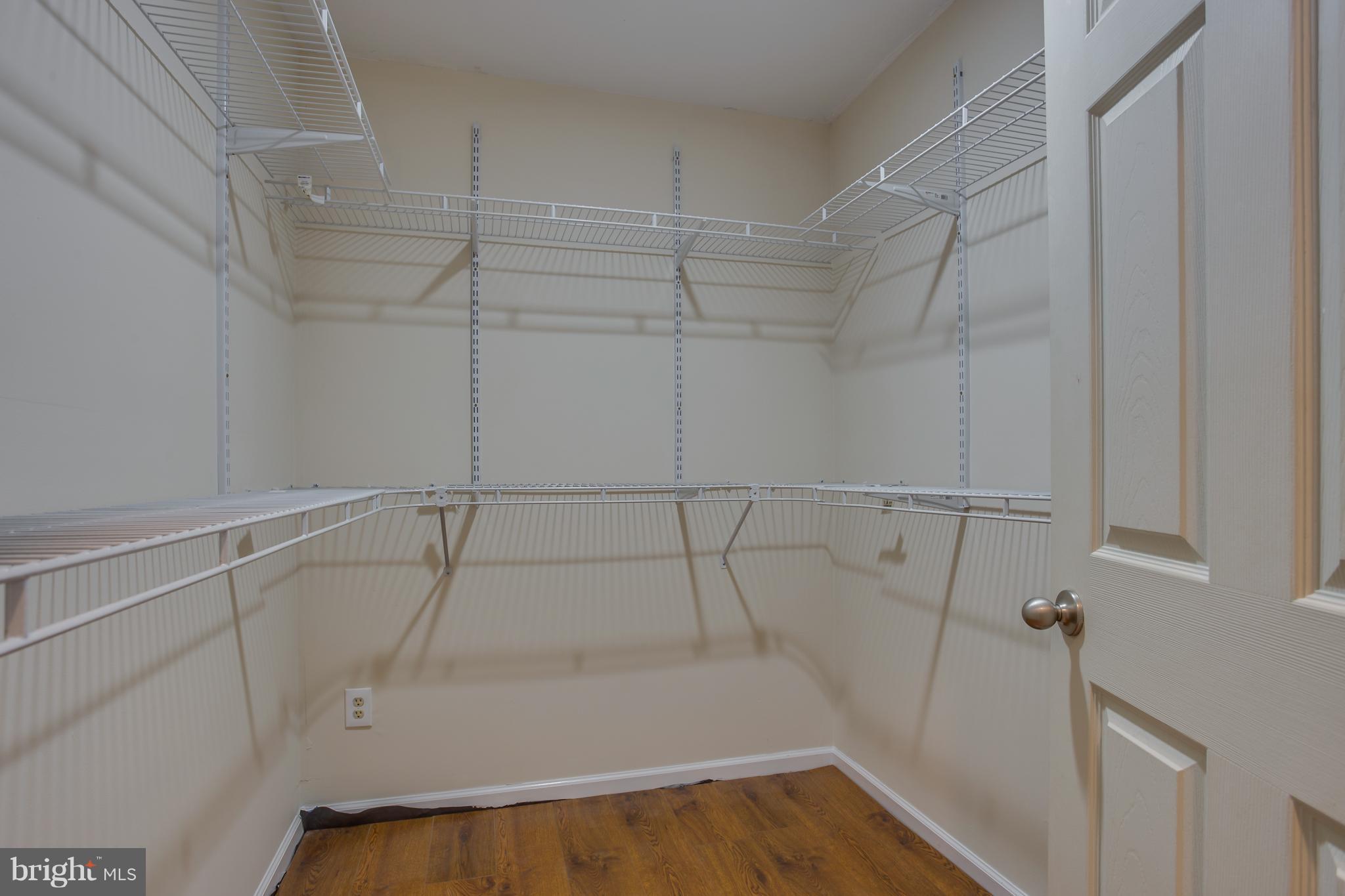 LAKE WILDERNESS - Residential