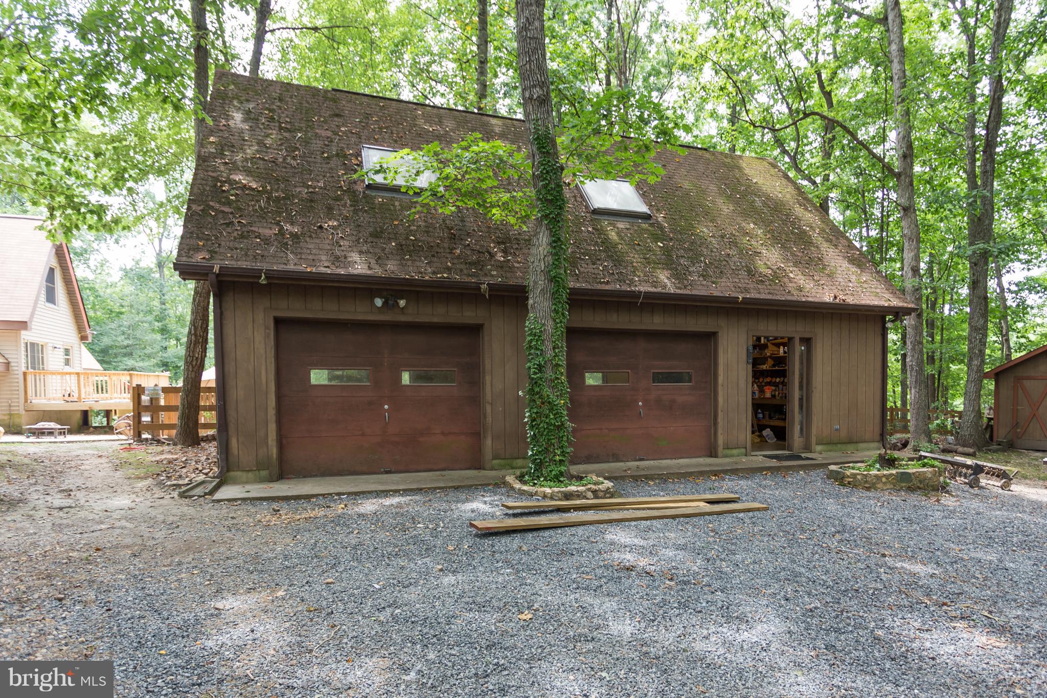 LAKE WILDERNESS - Residential