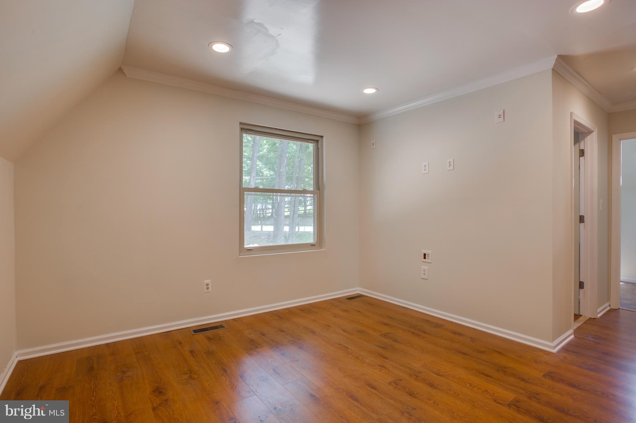 LAKE WILDERNESS - Residential