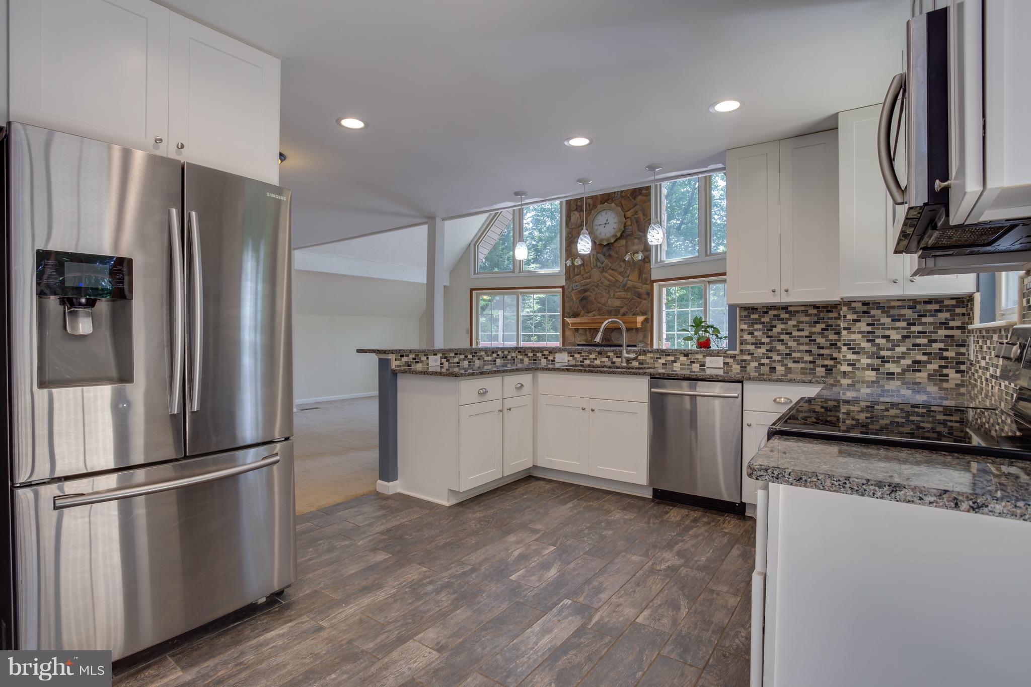 LAKE WILDERNESS - Residential