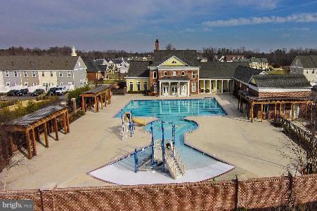 LADYSMITH VILLAGE - Residential Lease