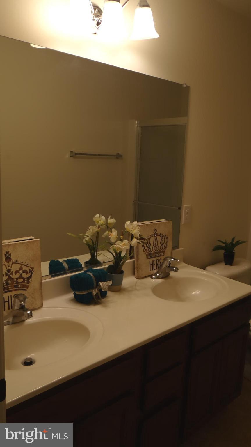 LADYSMITH VILLAGE - Residential Lease