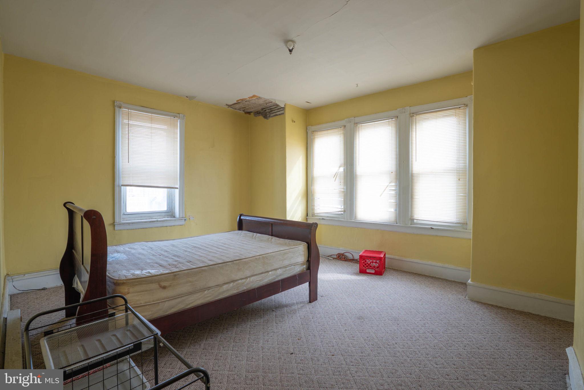 WEST PASSYUNK - Commercial Sale