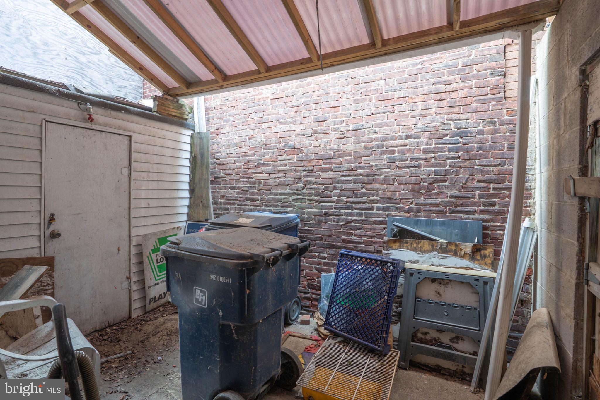 WEST PASSYUNK - Commercial Sale