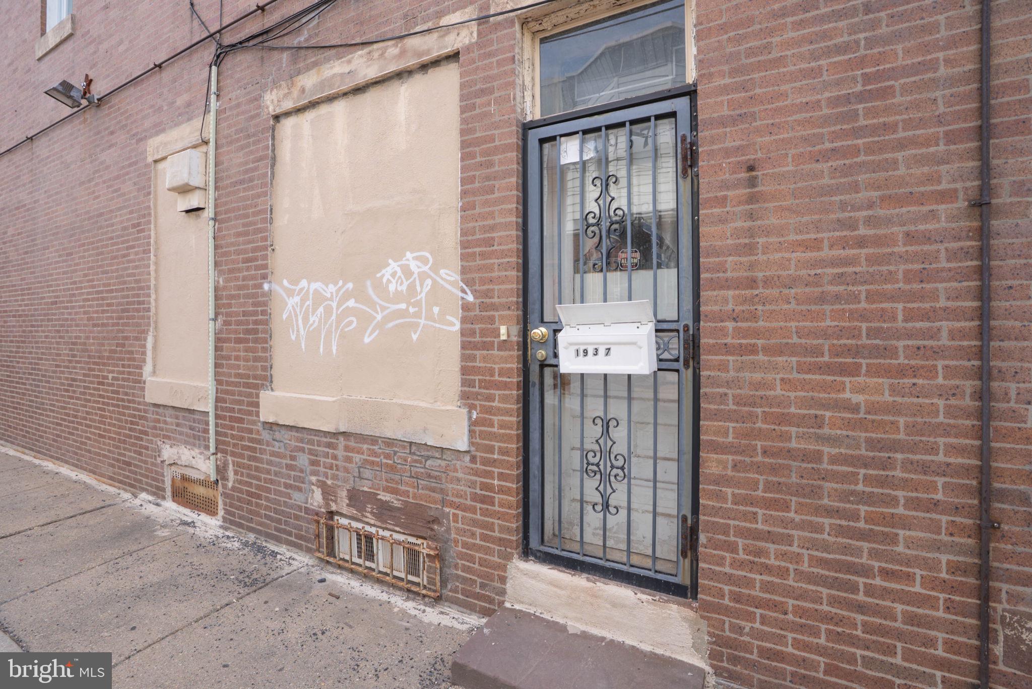 WEST PASSYUNK - Commercial Sale