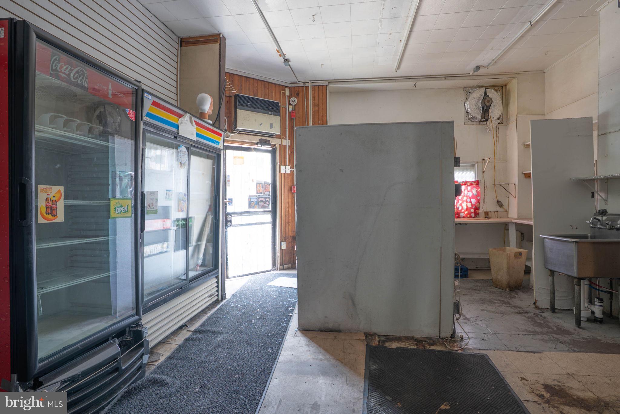 WEST PASSYUNK - Commercial Sale