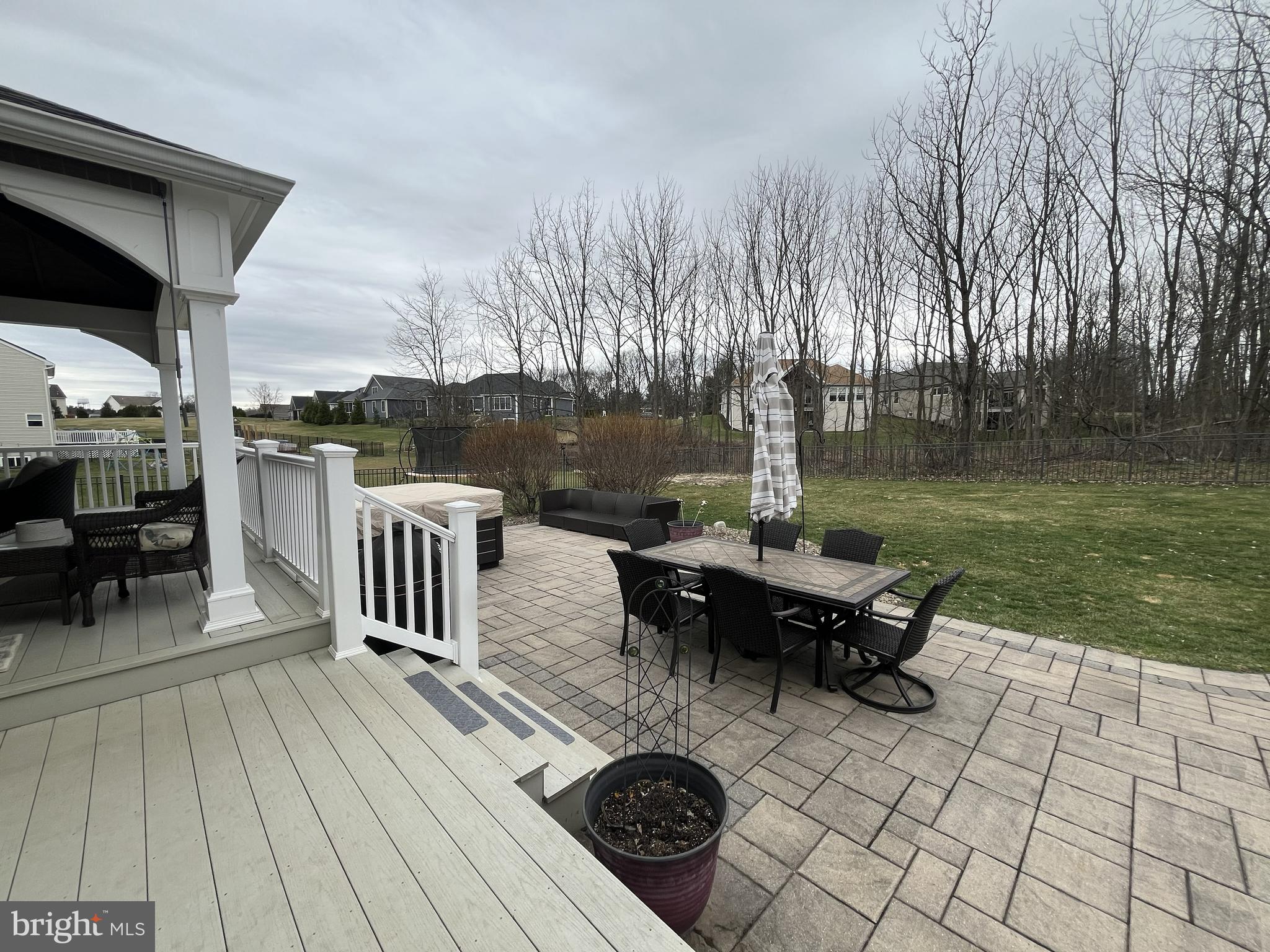 FOXWOOD - Residential