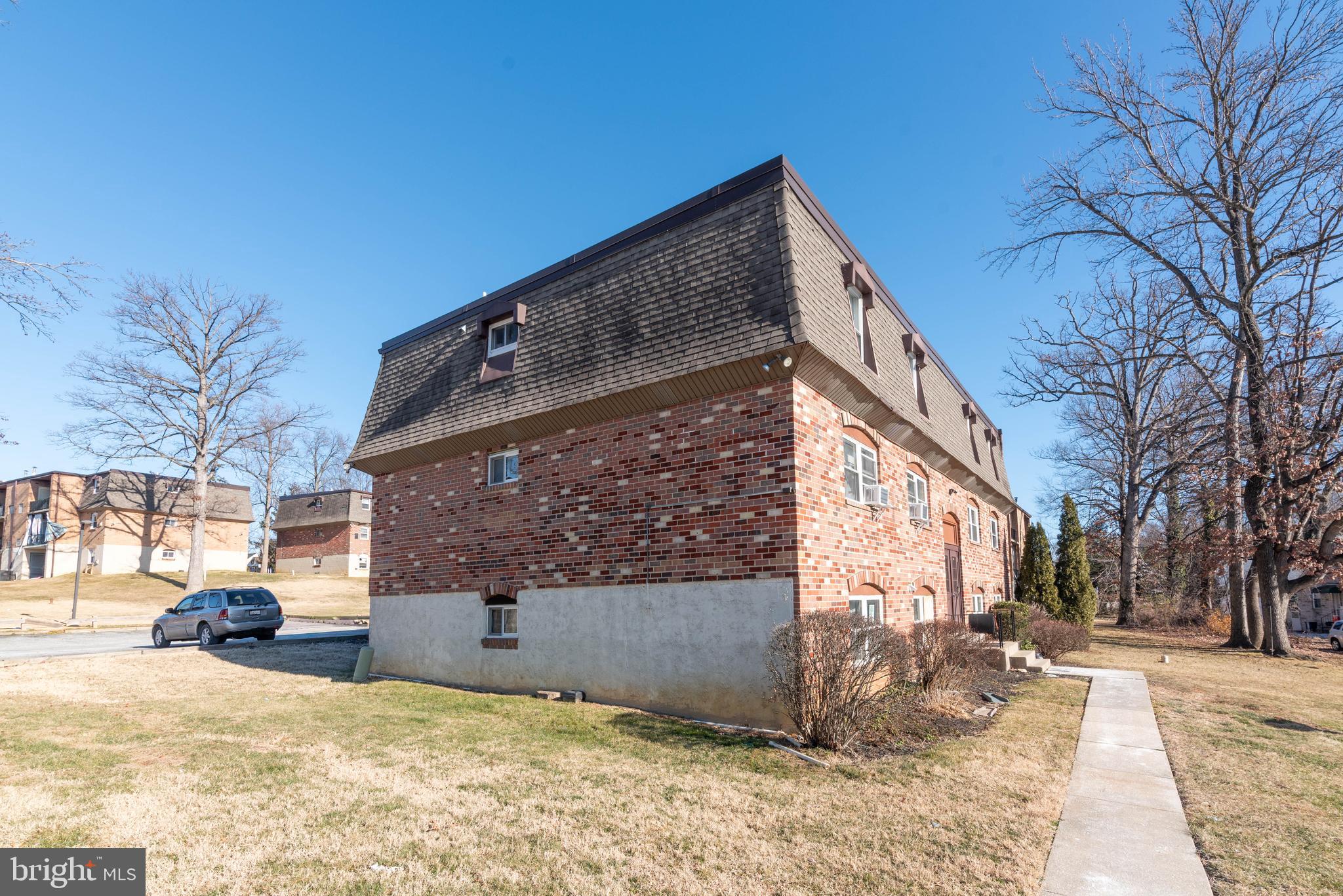 ROSEMONT EAST - Residential