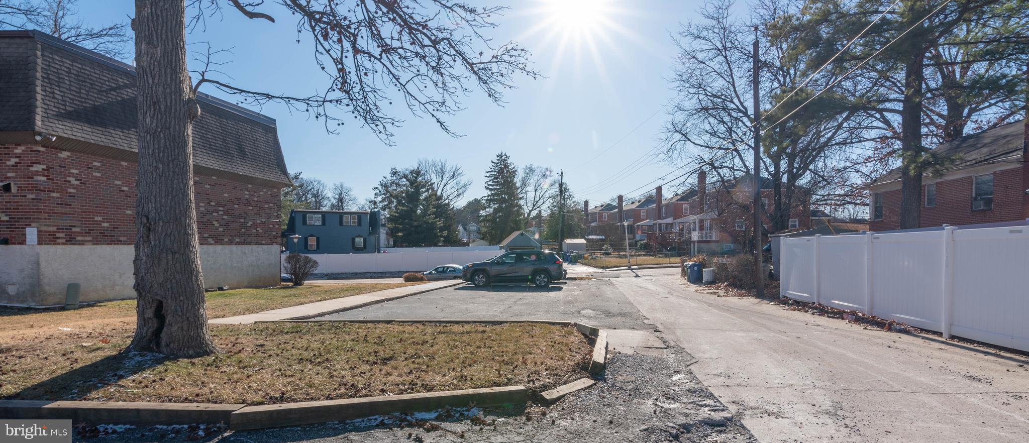 ROSEMONT EAST - Residential