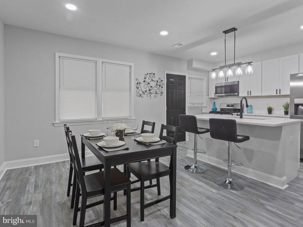 RAMBLEWOOD - Residential