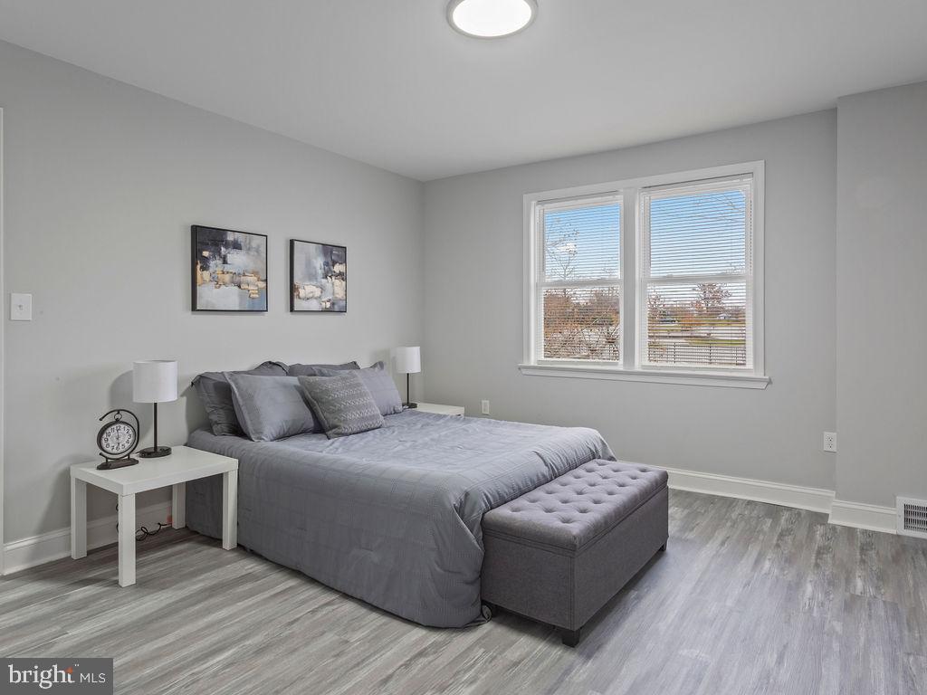 RAMBLEWOOD - Residential