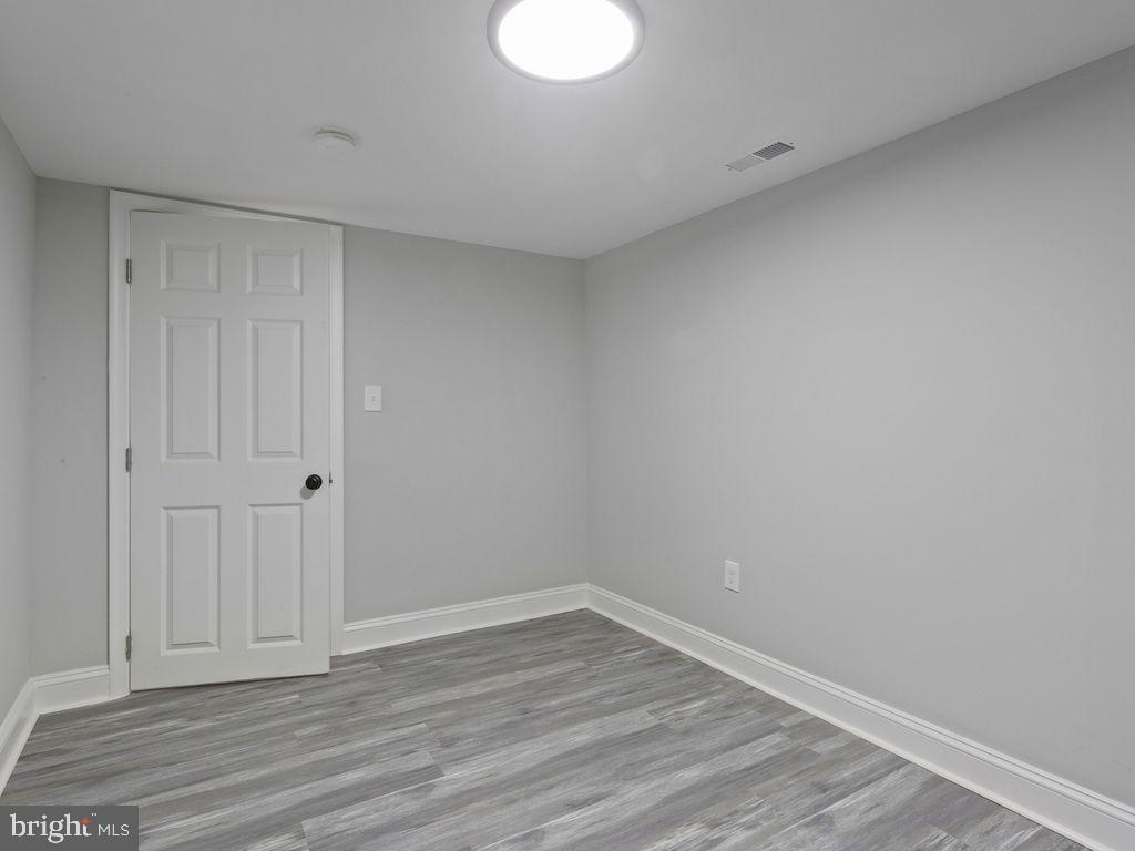 RAMBLEWOOD - Residential