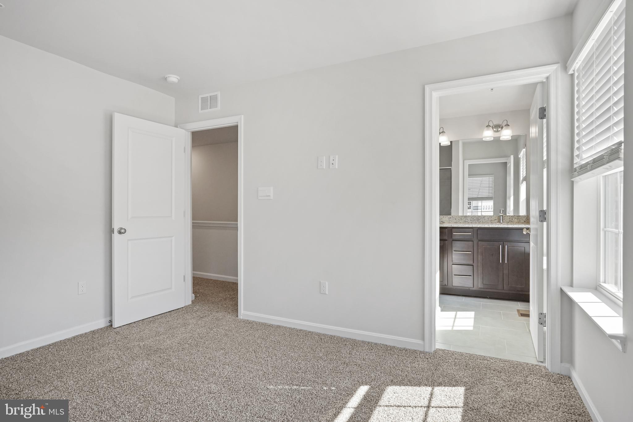 WOODYARD - Residential