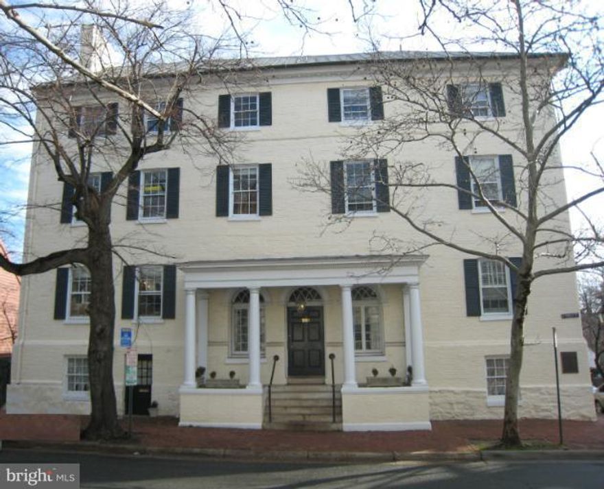 Unique 3/ 4 office space in DOWNTOWN ALEXANDRIA'S HISTORIC DISTRICT; walking distance to City Hall, Alex. Courthouse, shops and restaurants, and mins to Metro, National Airport and DC! This is a second floor walk up in HISTORIC WISE'S TAVERN. Freshly painted and newly carpeted   ready for a new tenant! Lease 1,2 or 3 years. Flat rent - no extra charges!