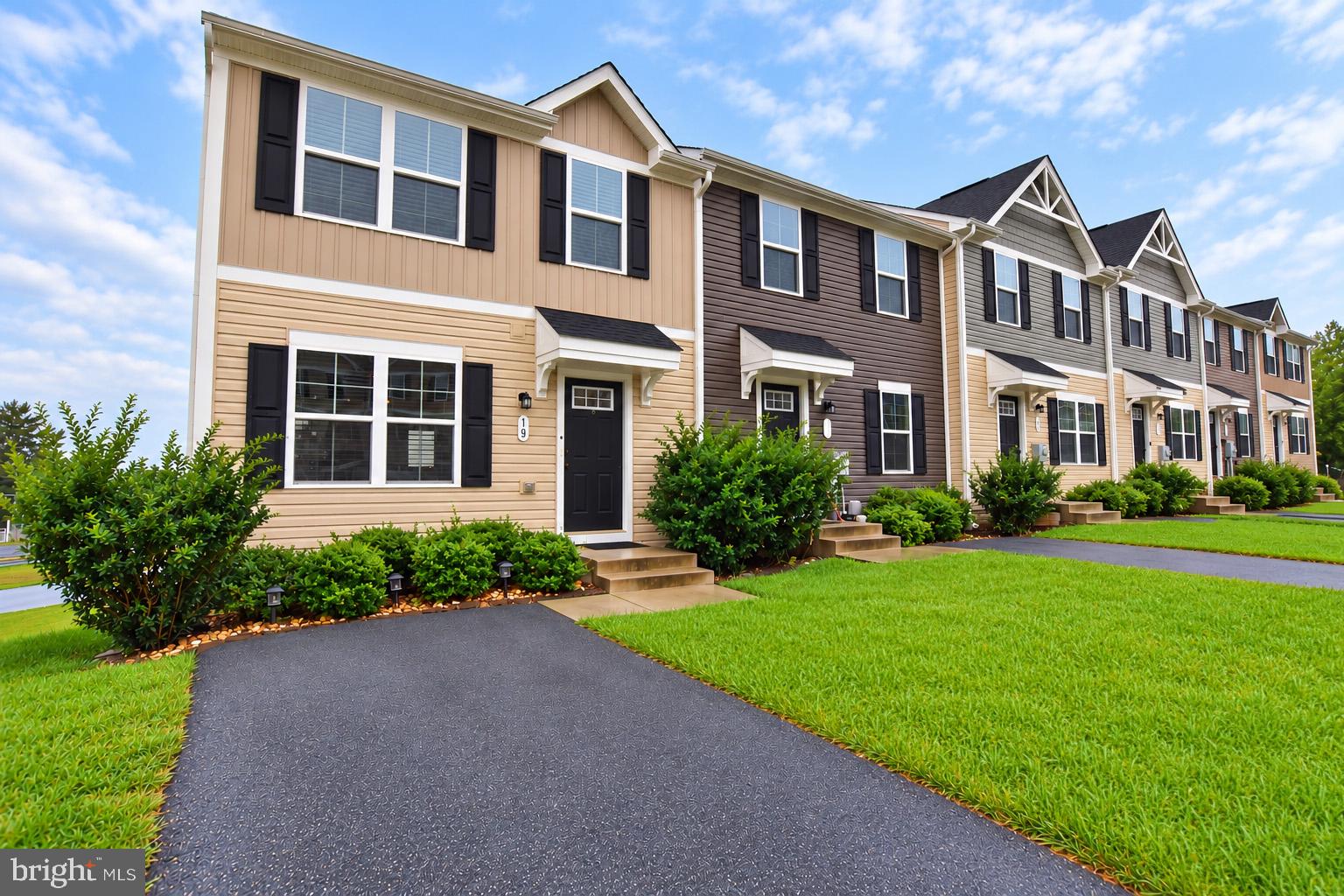 19 CHINCOTEAGUE LANE