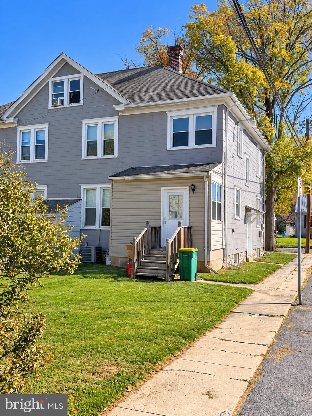 235 S SIXTH STREET