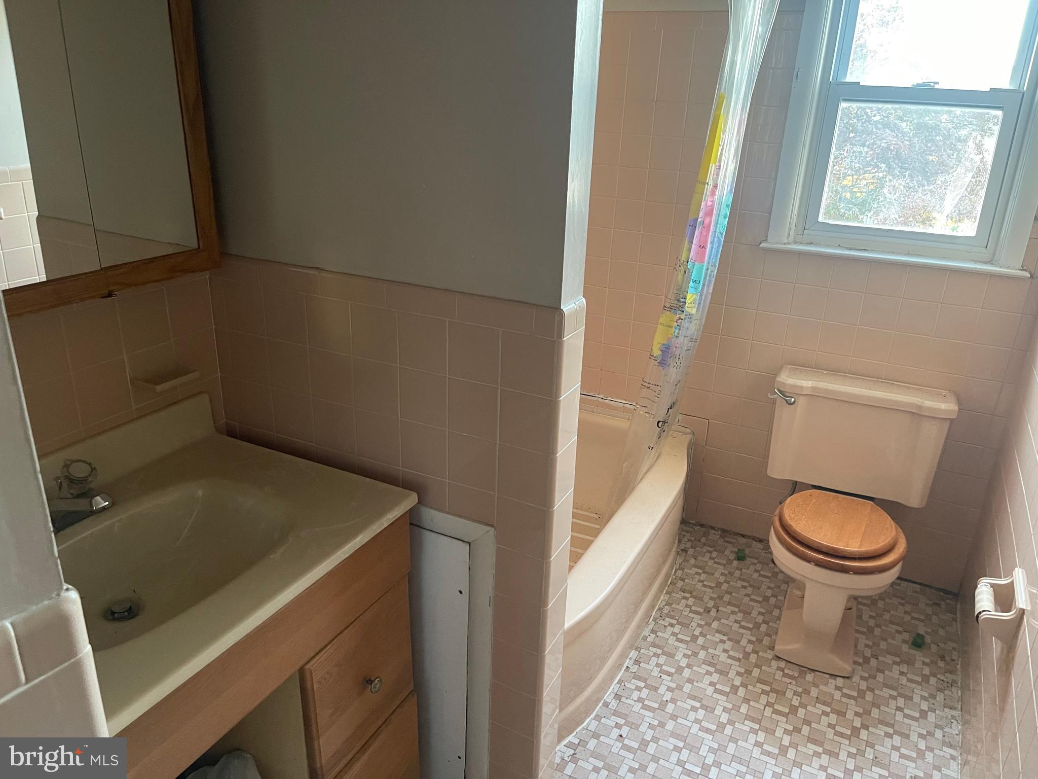 CALIFORNIAN - Residential