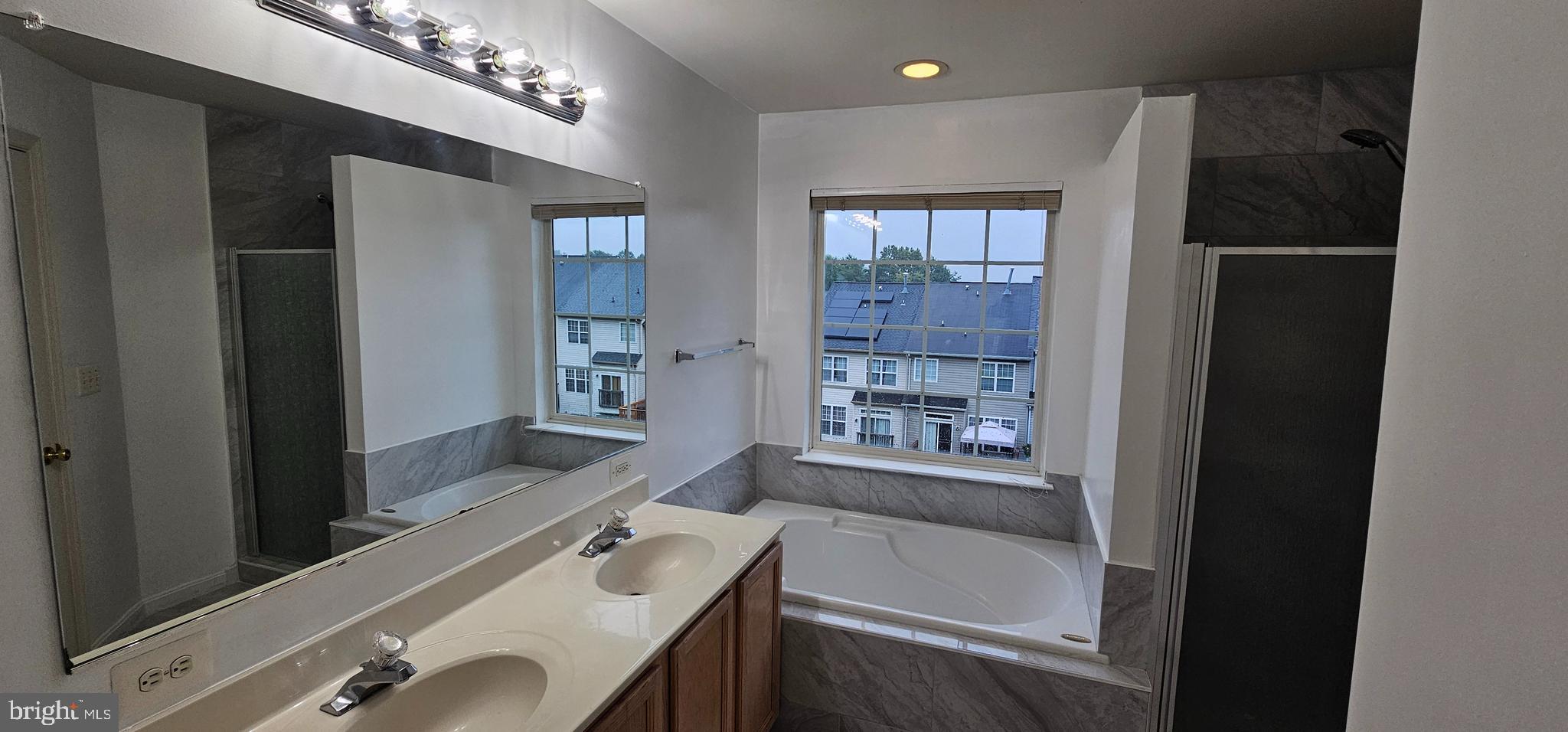 MARKHAMS GRANT - Residential Lease