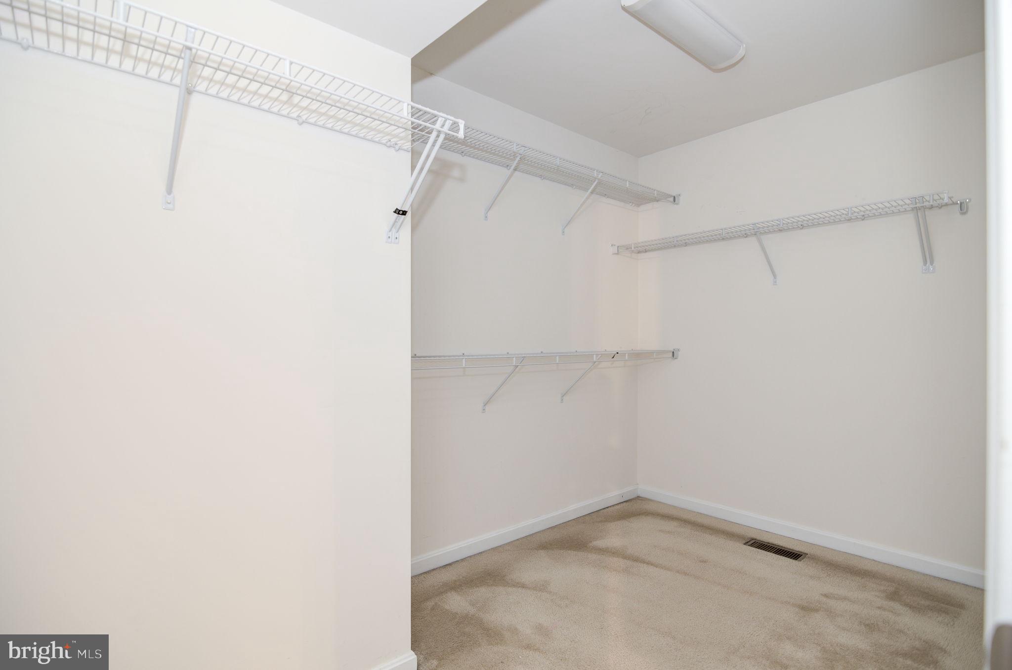 EAGLES POINTE - Residential Lease