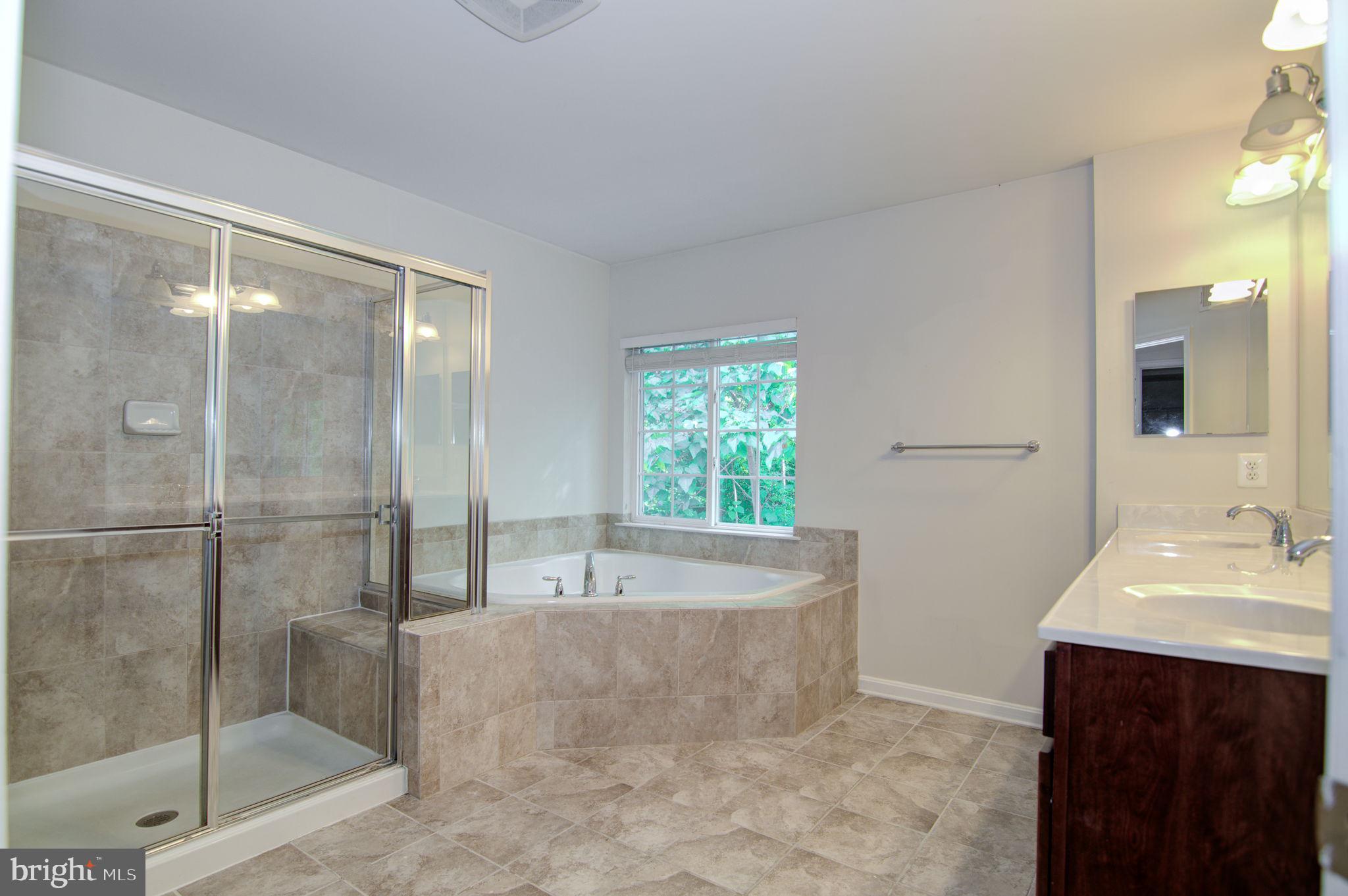 EAGLES POINTE - Residential Lease