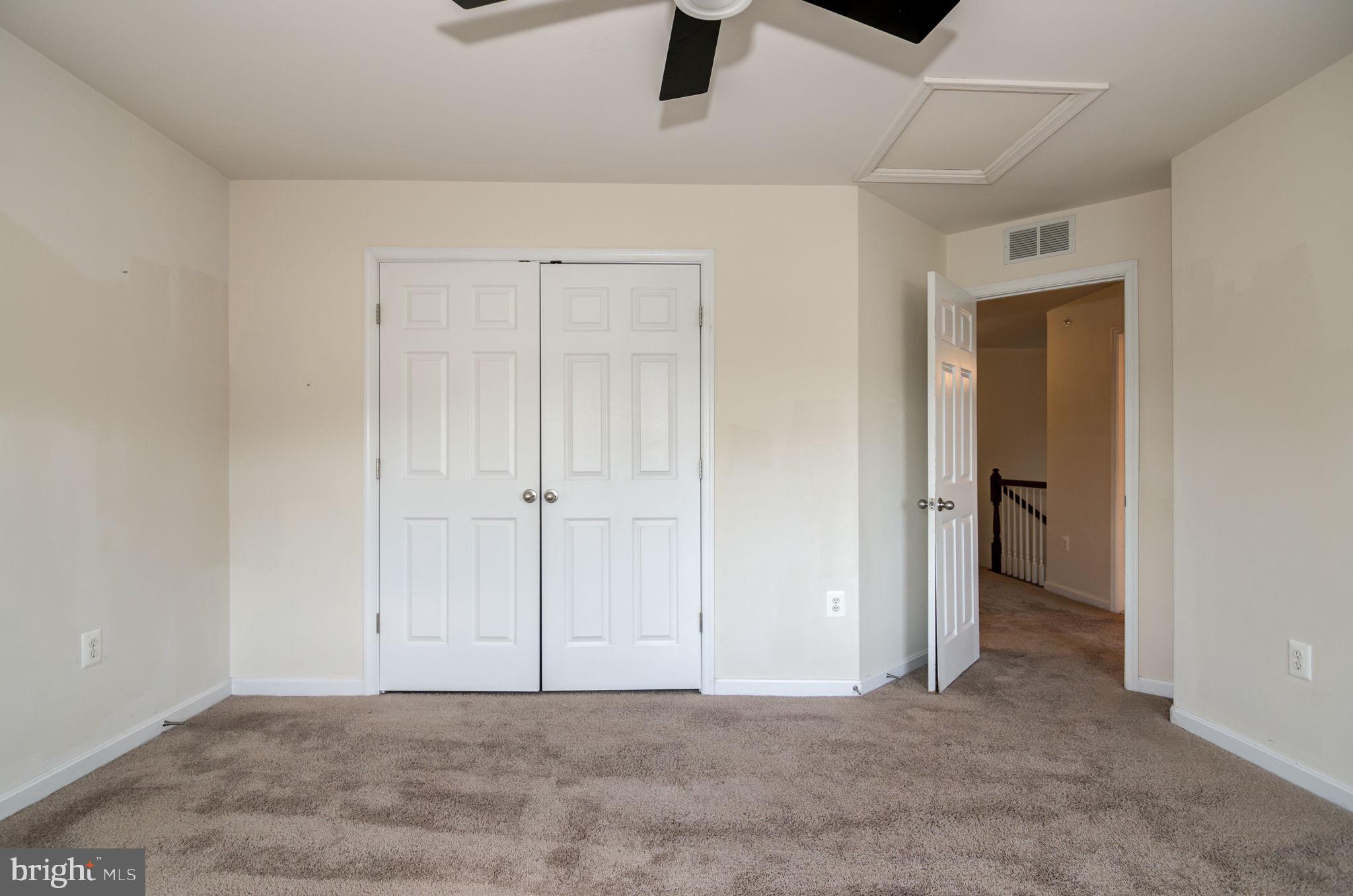 EAGLES POINTE - Residential Lease