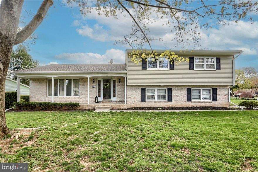 Welcome to this attractive and spacious 4 bedroom, 2.5 bath split level in the borough of Carlisle. For starters, there is an open floor plan with large living room and a dining room open to the eat-in kitchen that has access to a screened-in porch.  The family room with fireplace provides additional space for entertaining.  On this floor there is also a laundry room with cedar closet and a convenient half bath.  If you need flex space for an office/hobby/craft room, this home has that covered on this floor, too!  4 nicely sized bedrooms and 2 full baths are located on the upper floor.  The bedroom closets all have lights!   A full finished basement with additional room currently set up as a bar but can be used for whatever suits your needs.  The garage was modified and is too small to accommodate a car, but could be retrofitted if so desired. Currently it is used for storage.  The yard is wonderful and the location super convenient!  Be sure to schedule a visit to this home today!  You’ll be amazed at all the space it offers!  This is an Estate Sale!