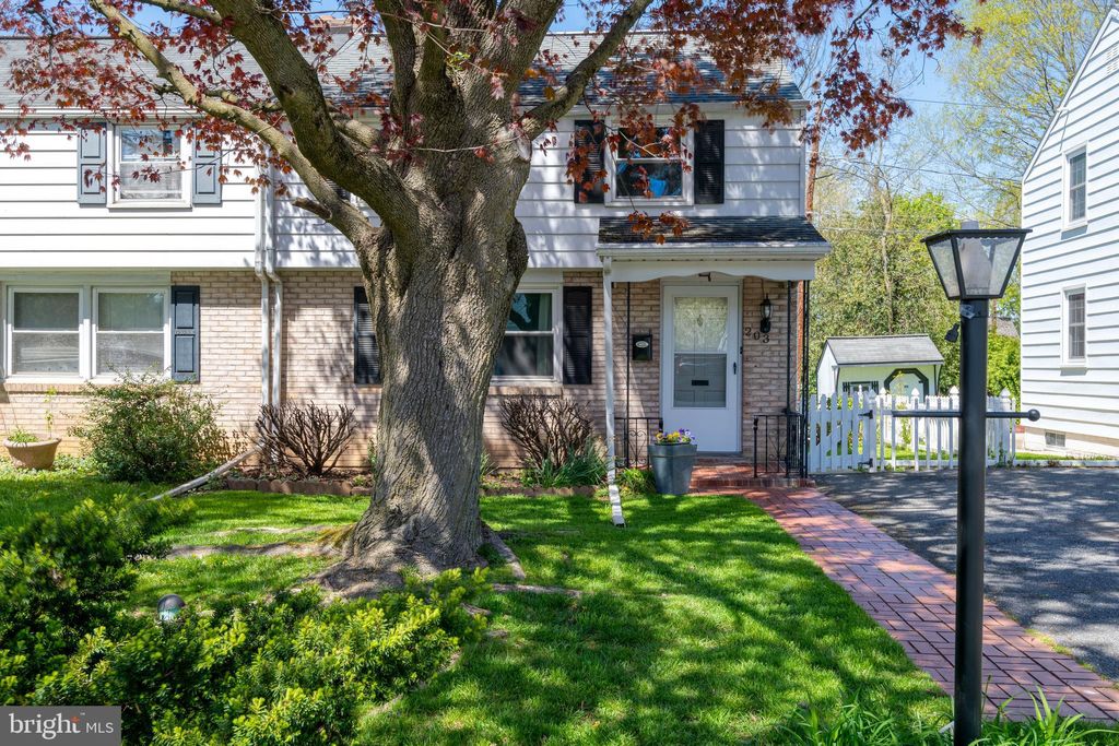 Photo of 203 Elizabeth Drive, Lancaster, PA 17601 (MLS # PALA2049288)