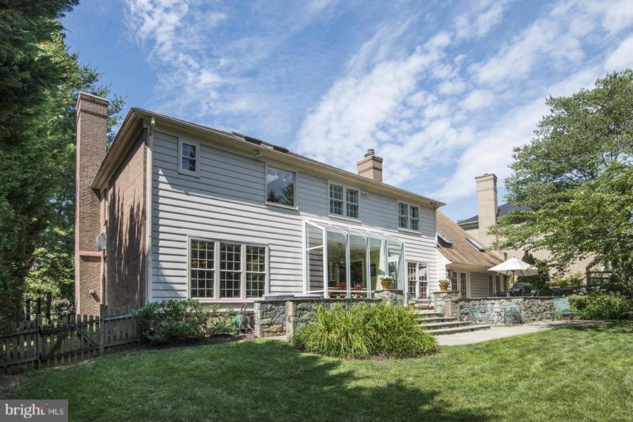 FOX HILLS - Residential