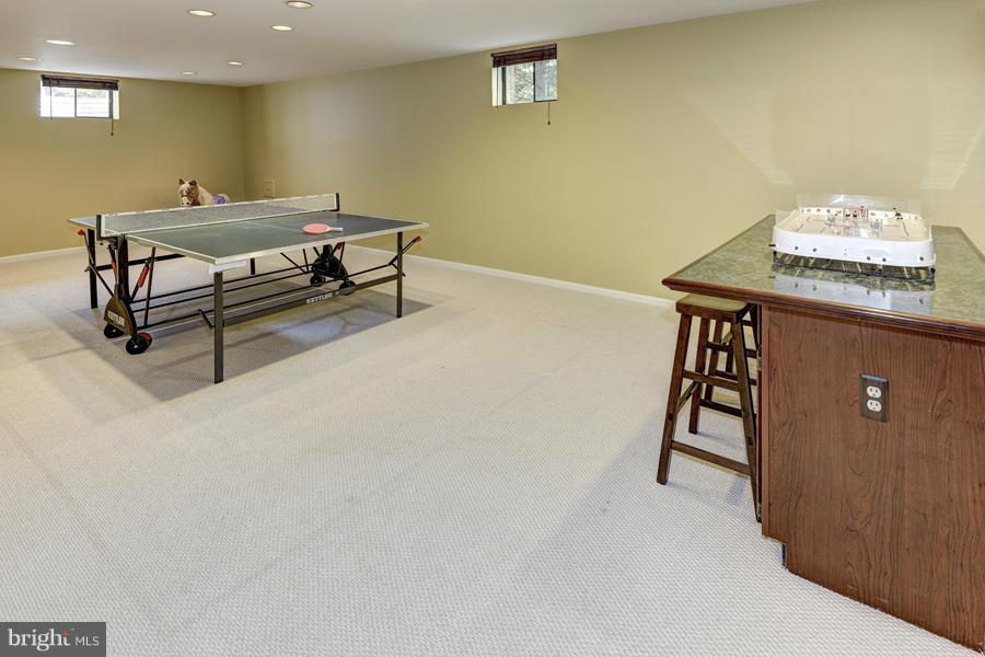 FOX HILLS - Residential