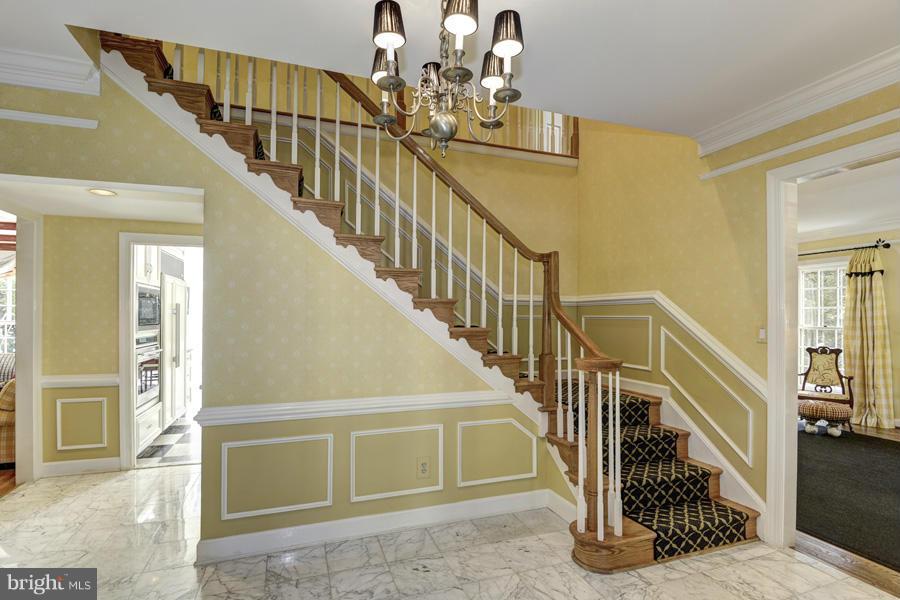 FOX HILLS - Residential