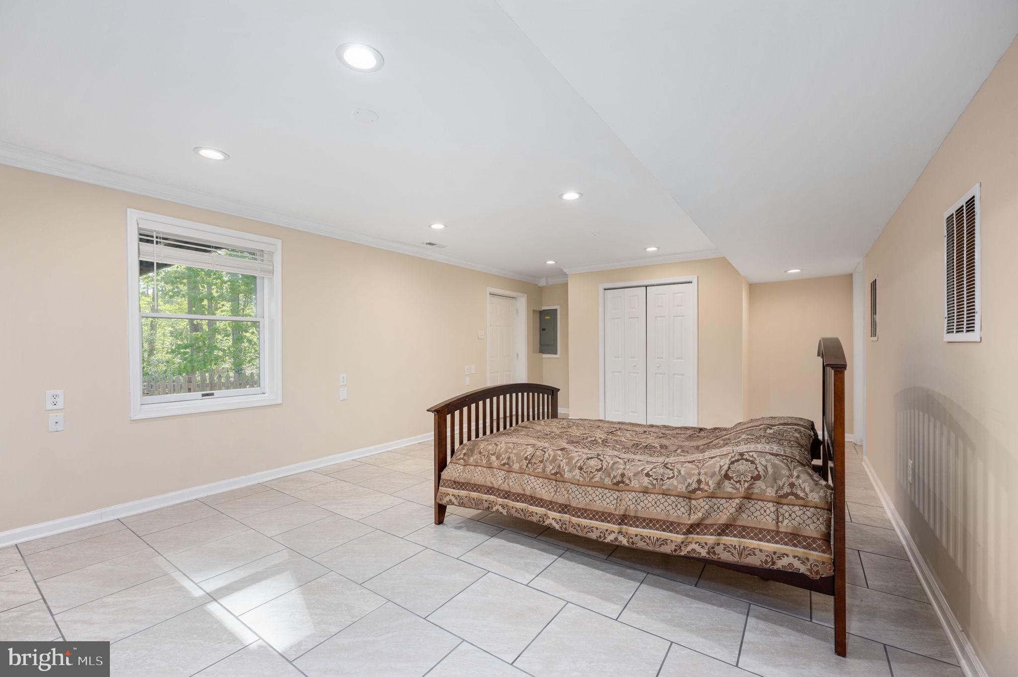 POPLAR FOREST - Residential